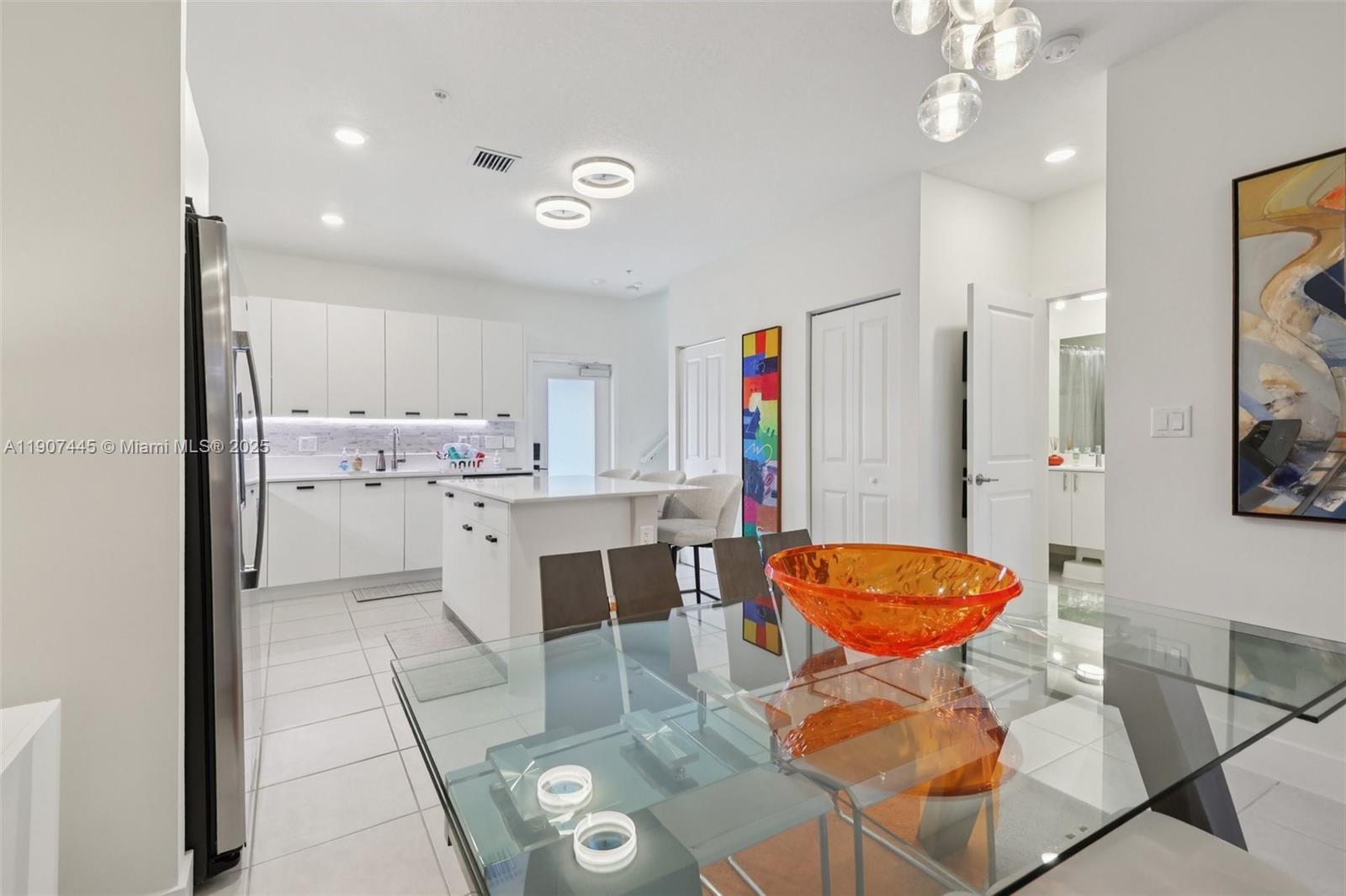 8001 NW 41st St #F-112 Doral, FL 33166