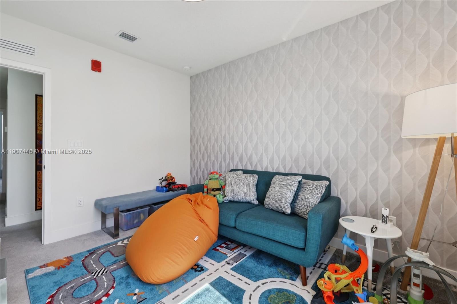 8001 NW 41st St #F-112 Doral, FL 33166