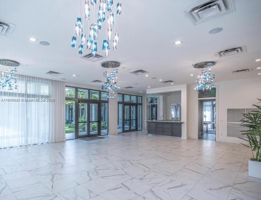 8001 NW 41st St #F-112 Doral, FL 33166