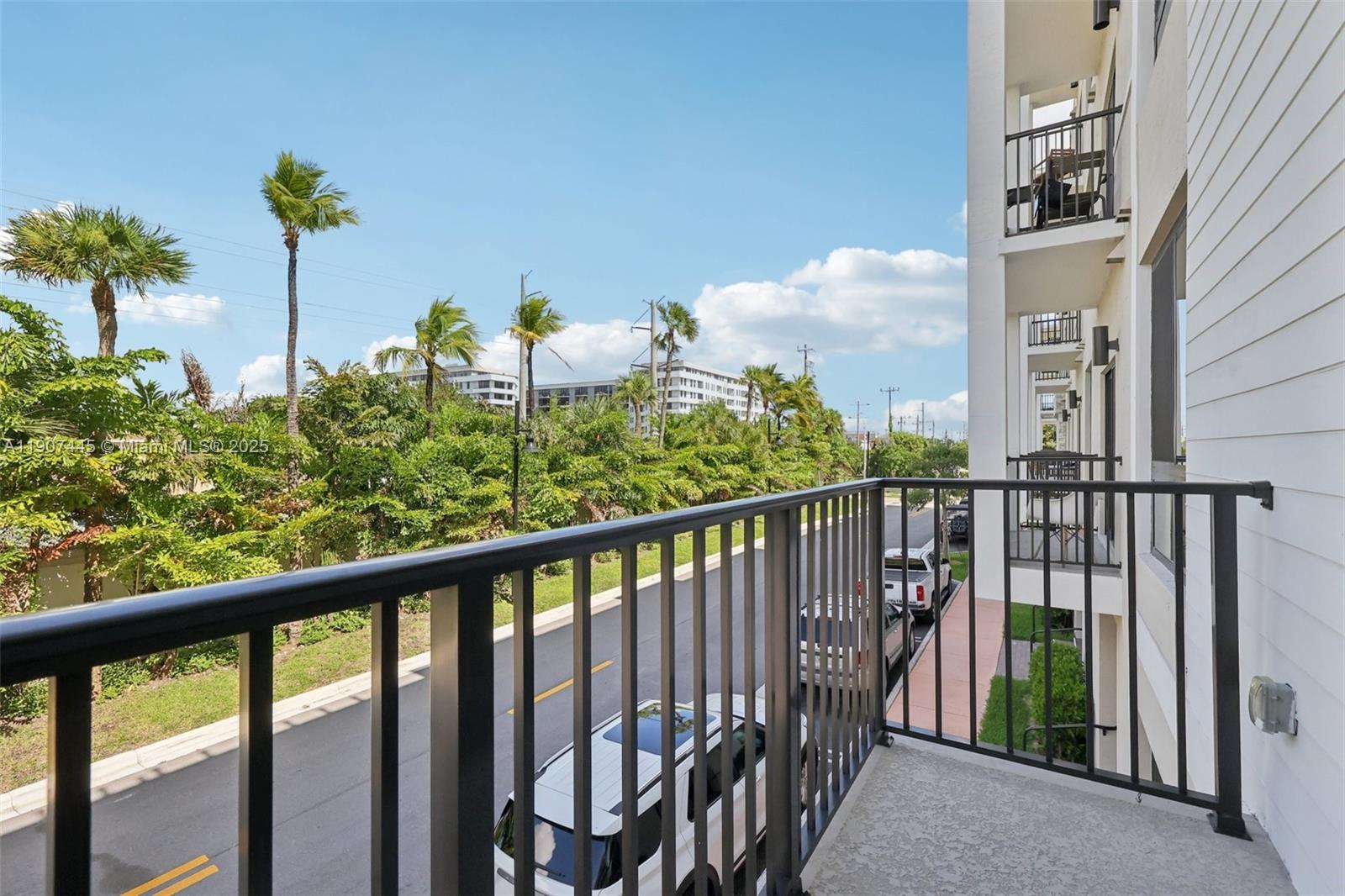 8001 NW 41st St #F-112 Doral, FL 33166