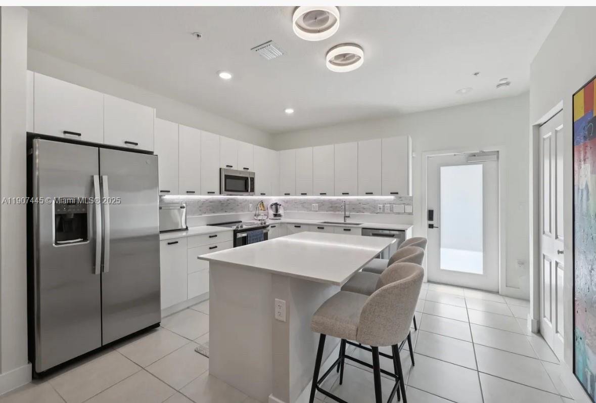 8001 NW 41st St #F-112 Doral, FL 33166