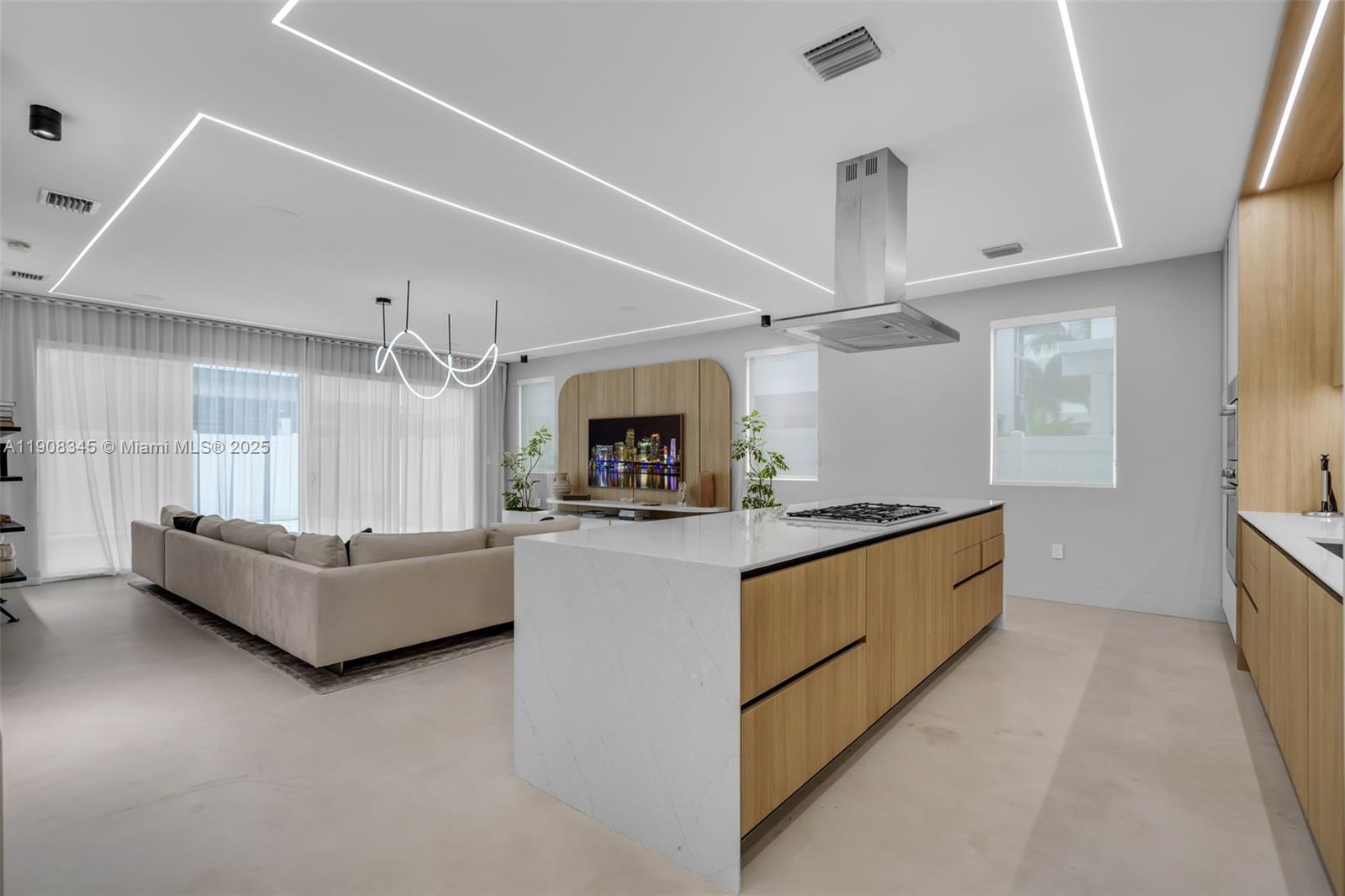 7533 NW 98th Ct #7533 Doral, FL 33178