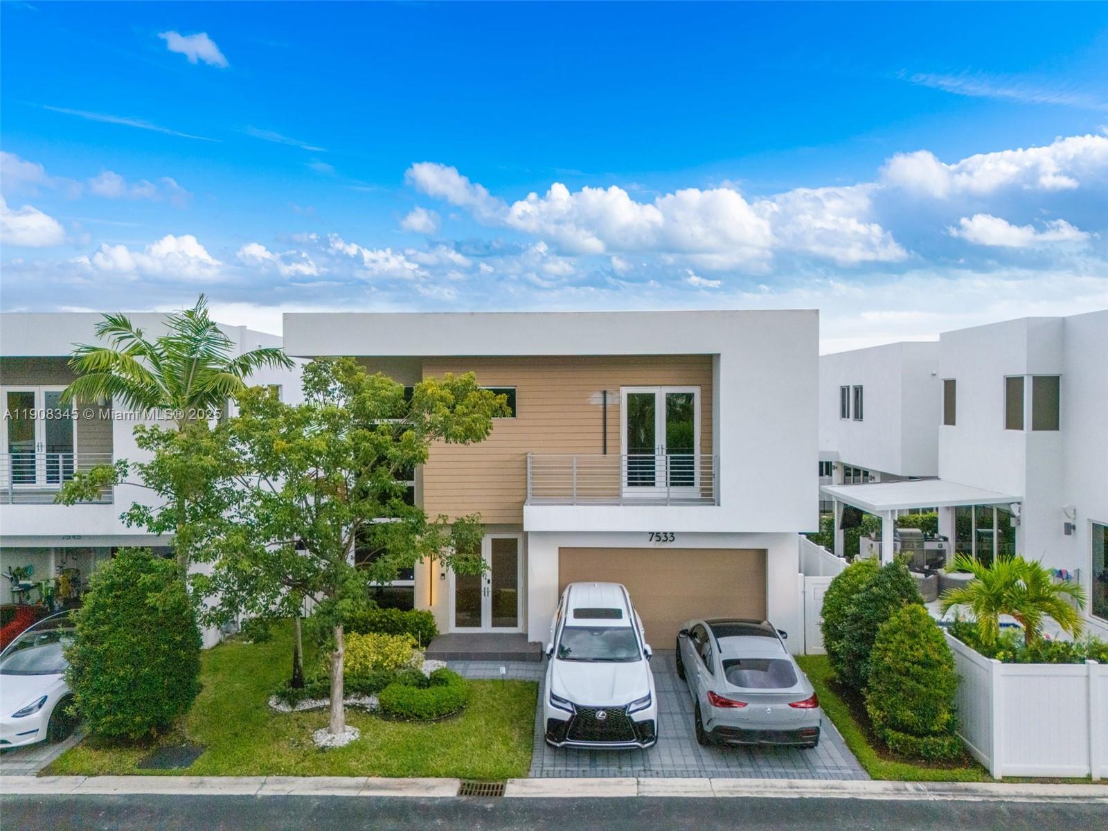 7533 NW 98th Ct #7533 Doral, FL 33178