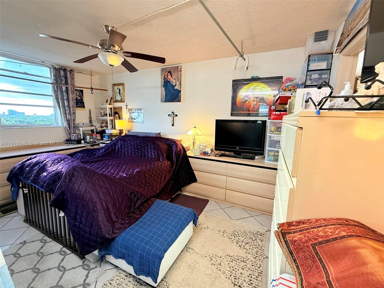 6900 Bay Dr #9C Miami Beach, FL 33141