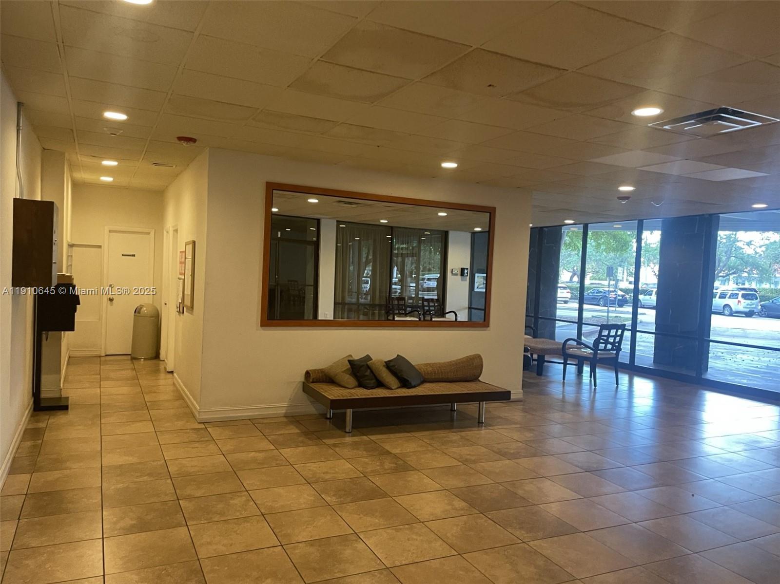 6900 Bay Dr #9C Miami Beach, FL 33141