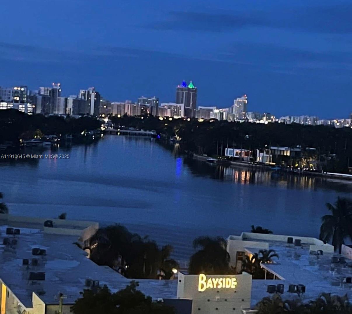 6900 Bay Dr #9C Miami Beach, FL 33141