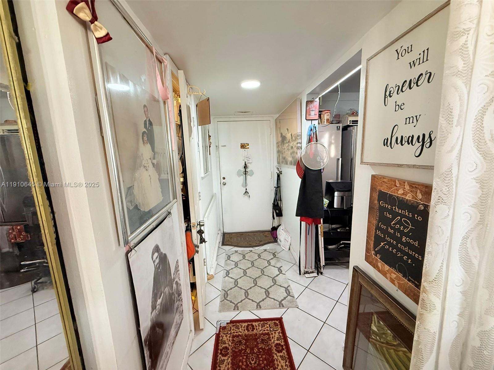 6900 Bay Dr #9C Miami Beach, FL 33141