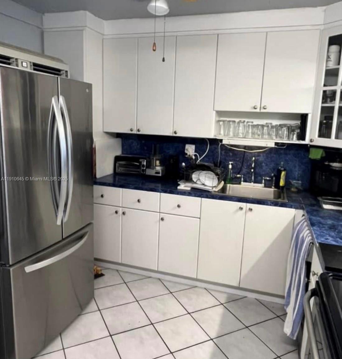 6900 Bay Dr #9C Miami Beach, FL 33141