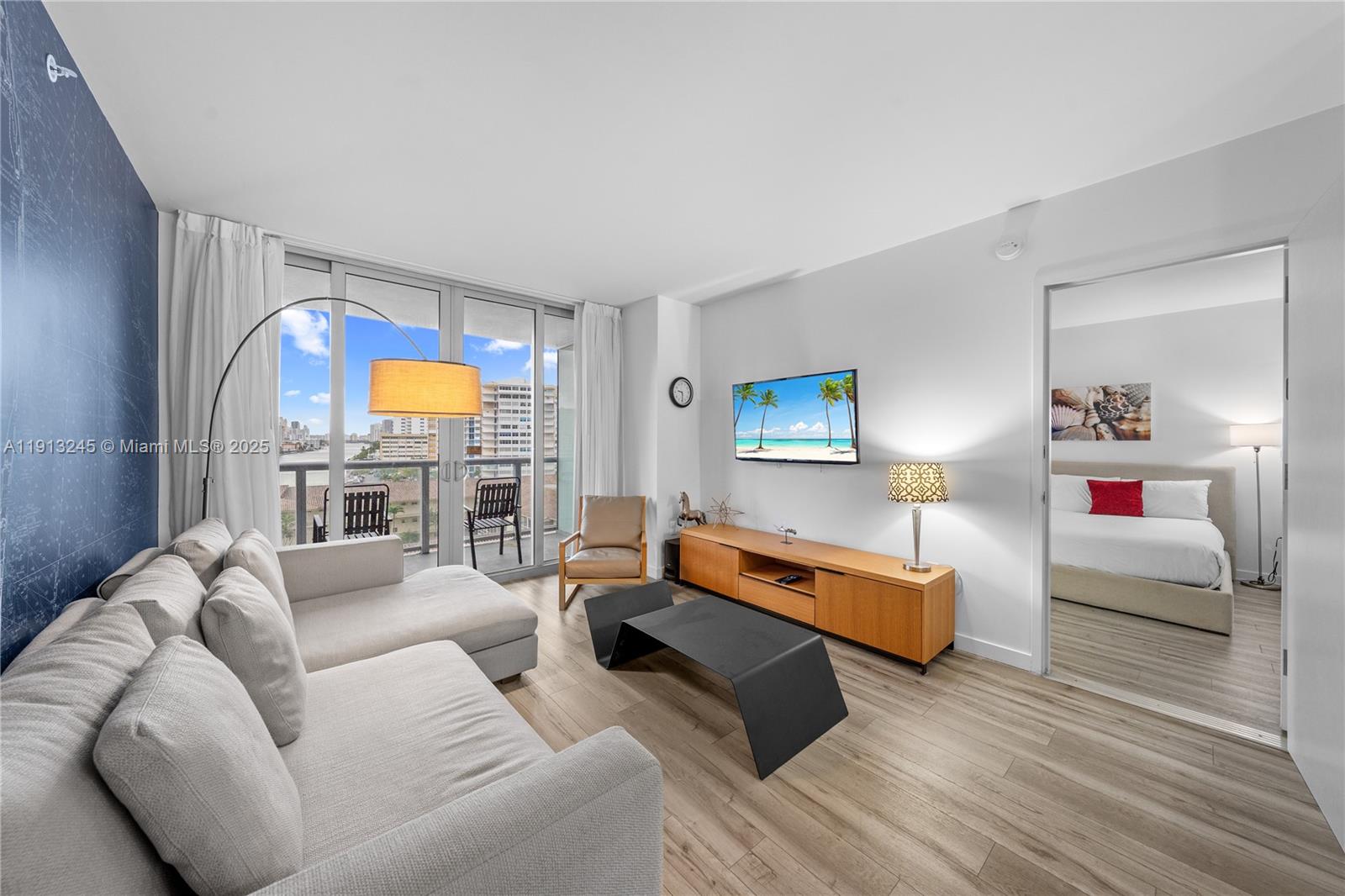 image Beachwalk Condominium12