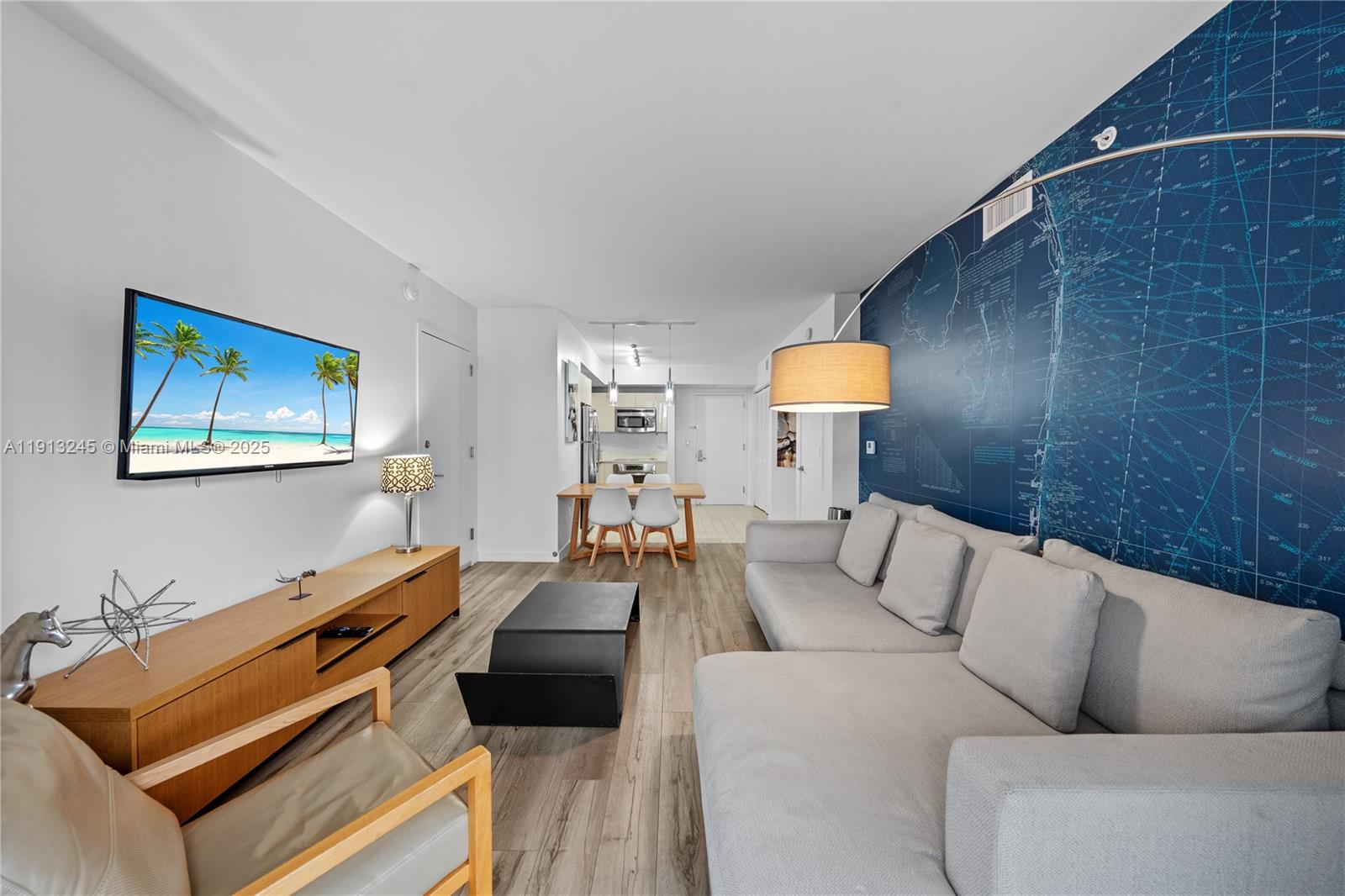 image Beachwalk Condominium16