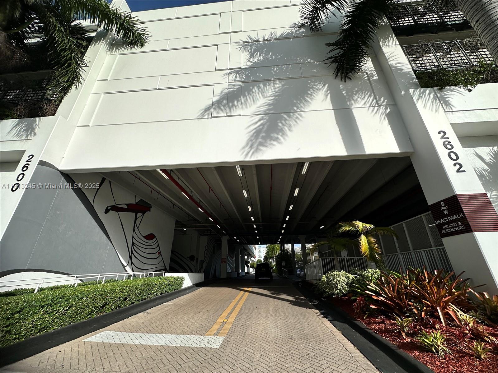 image Beachwalk Condominium1