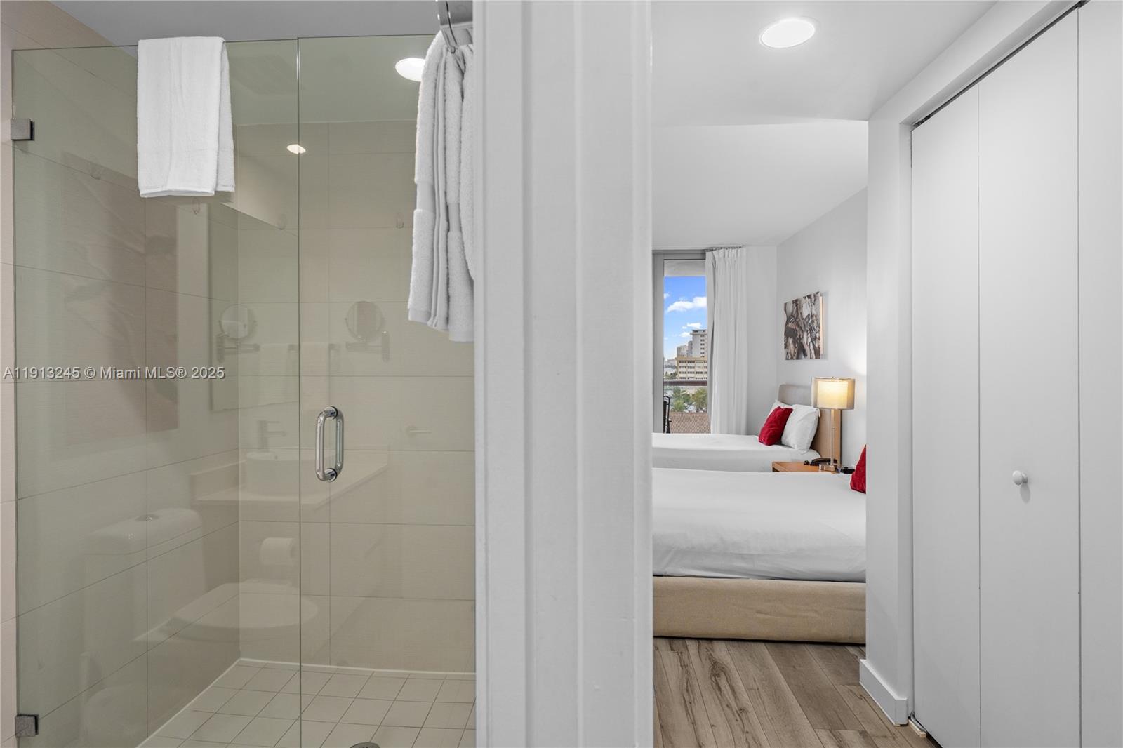 image Beachwalk Condominium36