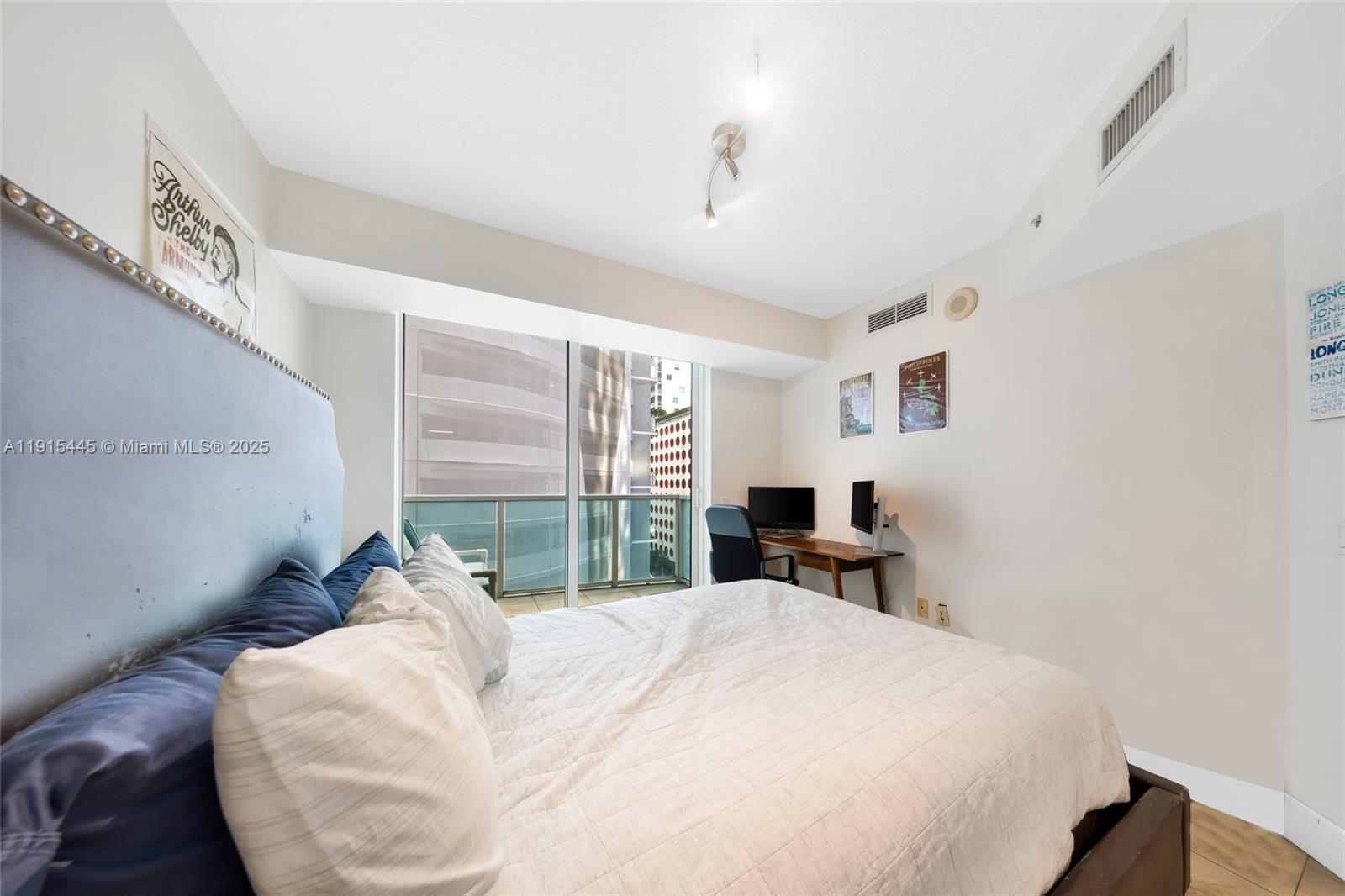 41 SE 5th St #502 Miami, FL 33131