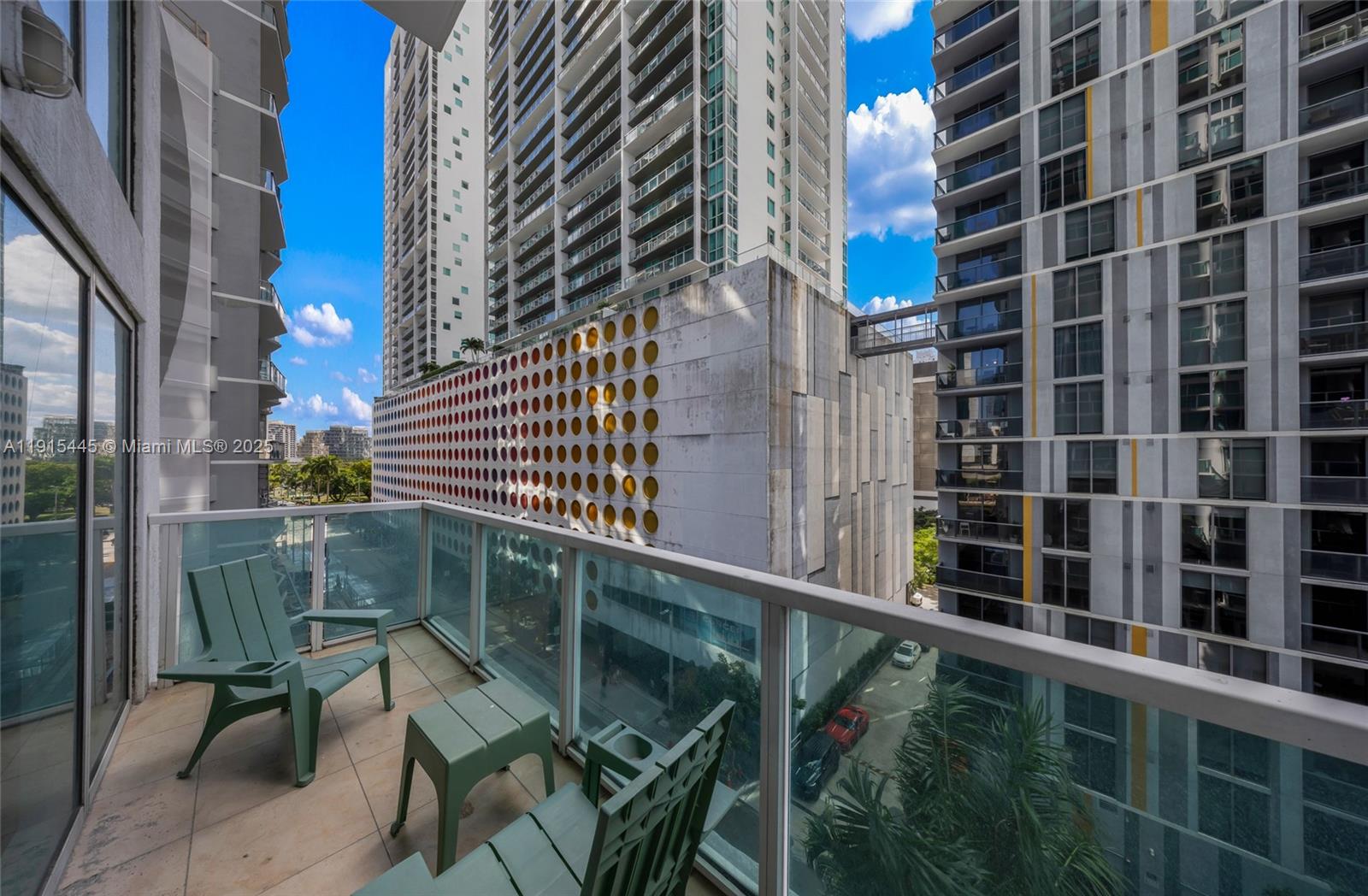 41 SE 5th St #502 Miami, FL 33131