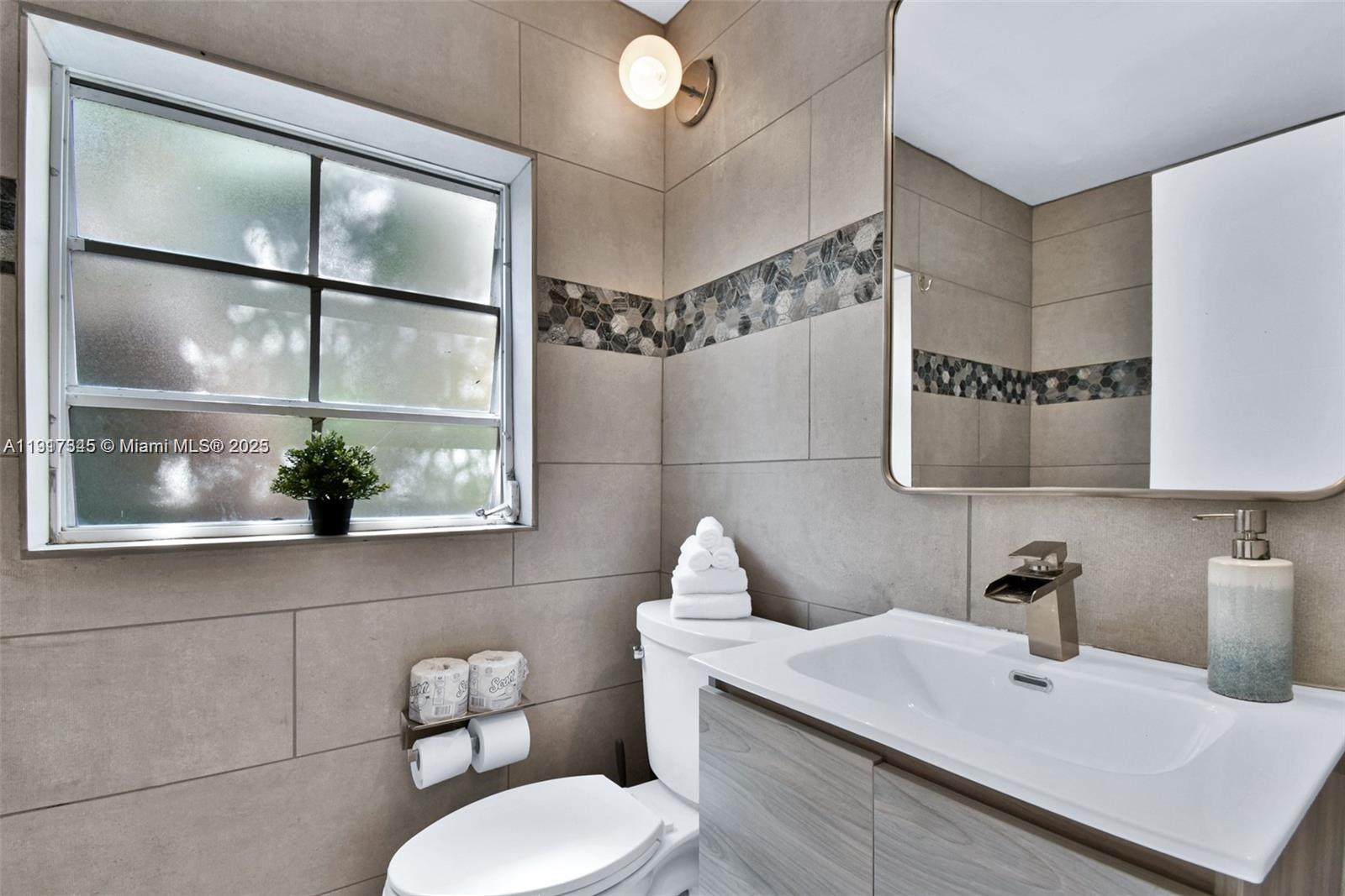 1018 Jefferson Ave Miami Beach, FL 33139