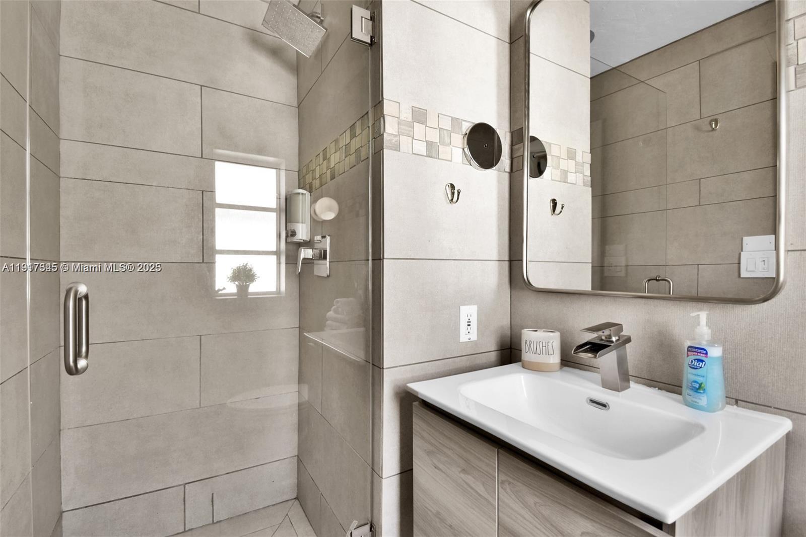 1018 Jefferson Ave Miami Beach, FL 33139