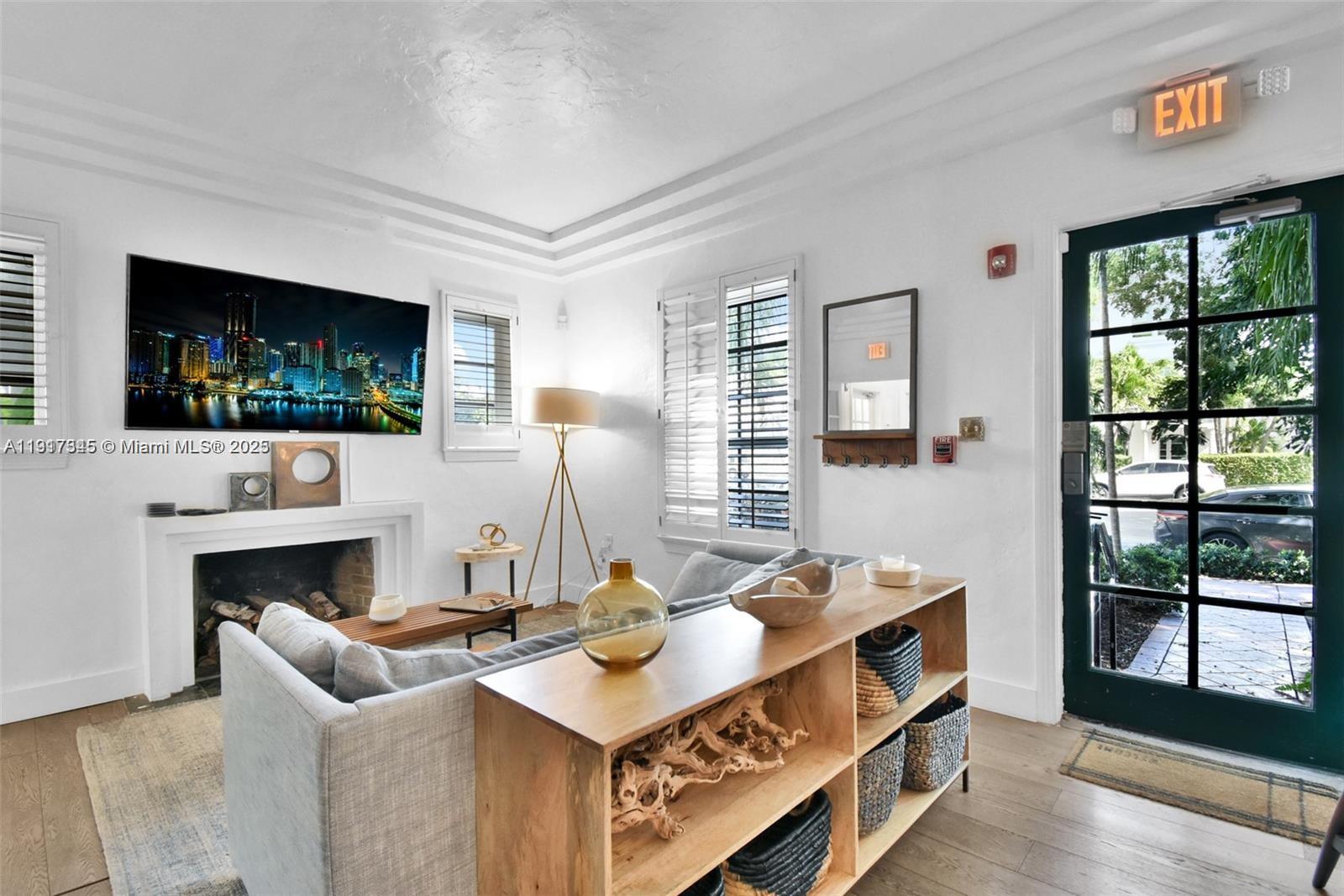 1018 Jefferson Ave Miami Beach, FL 33139