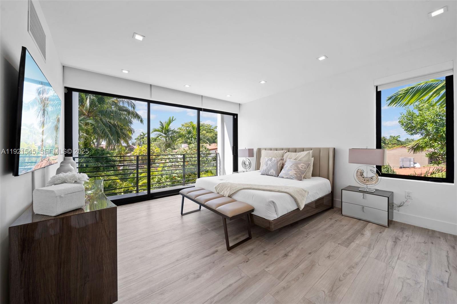 4740 Alton Rd Miami Beach, FL 33140