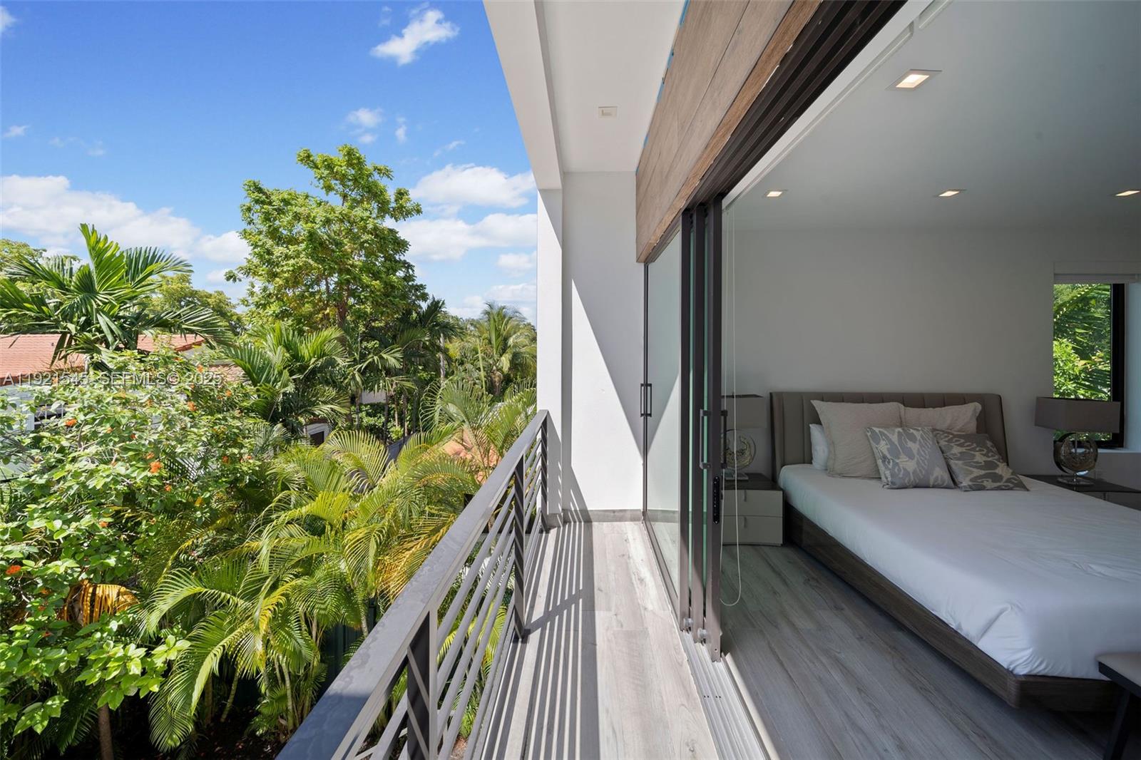 4740 Alton Rd Miami Beach, FL 33140