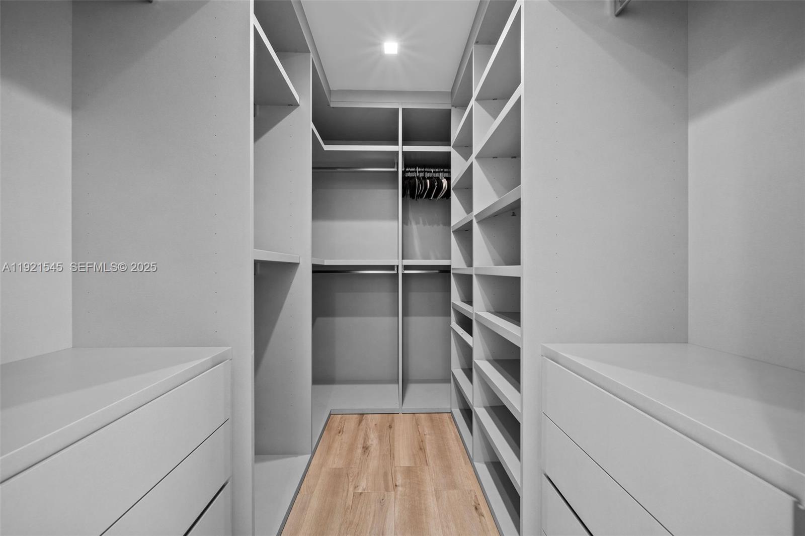 4740 Alton Rd Miami Beach, FL 33140