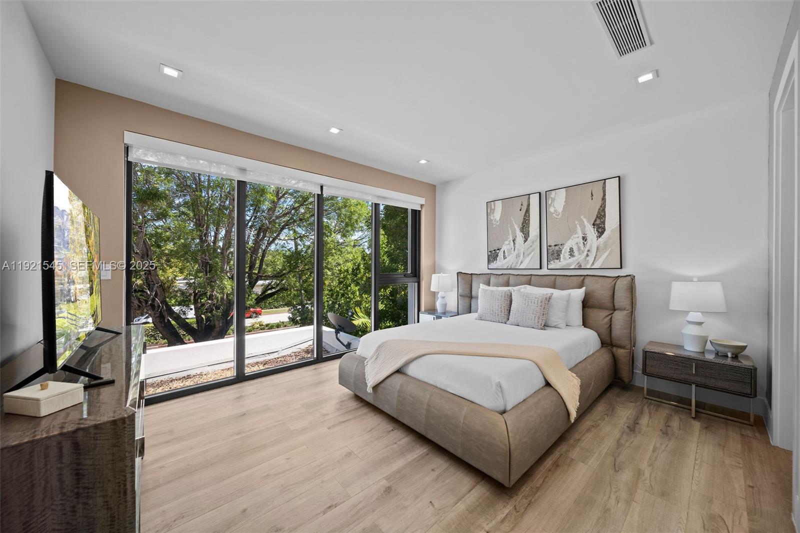 4740 Alton Rd Miami Beach, FL 33140