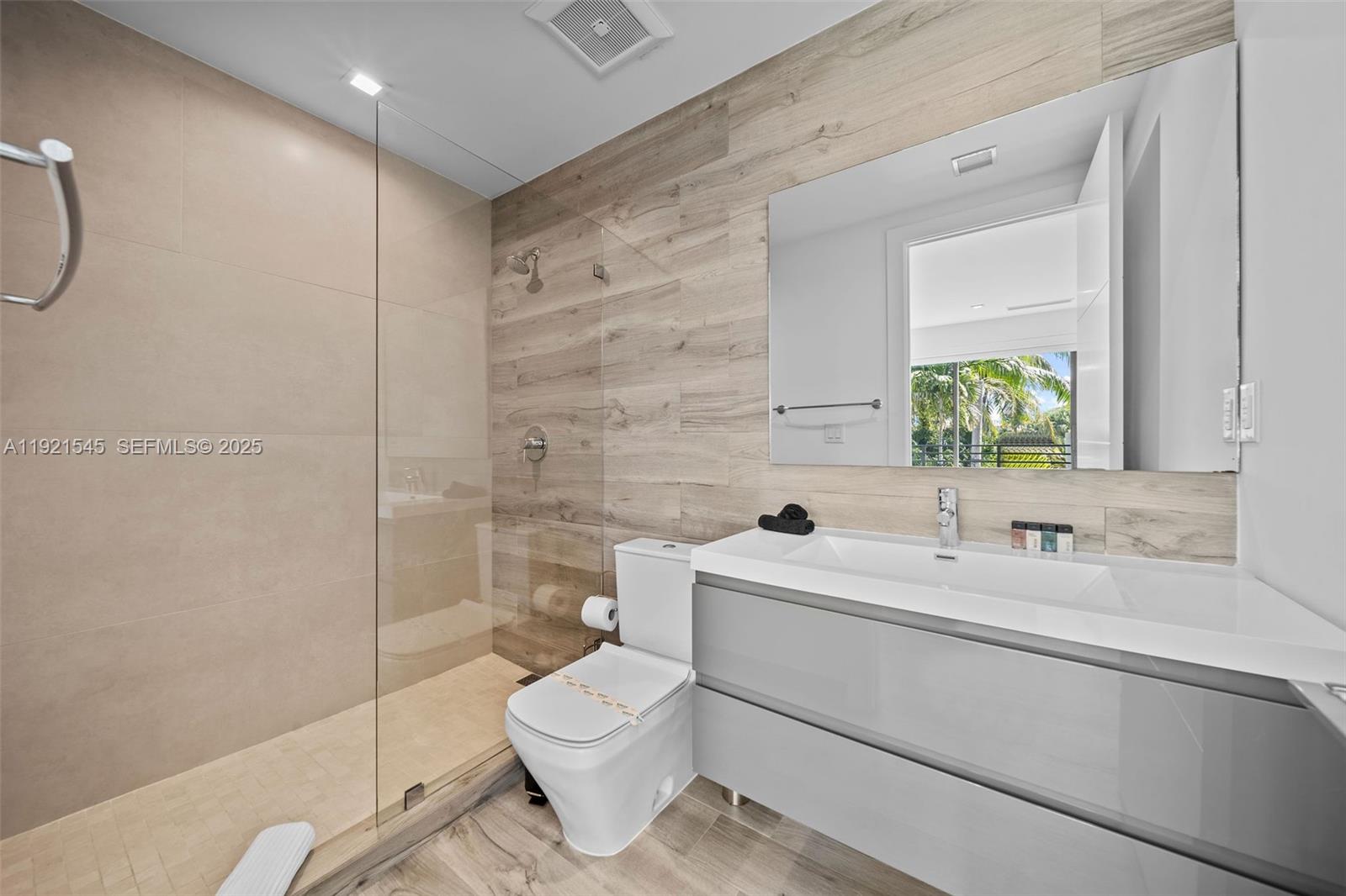 4740 Alton Rd Miami Beach, FL 33140