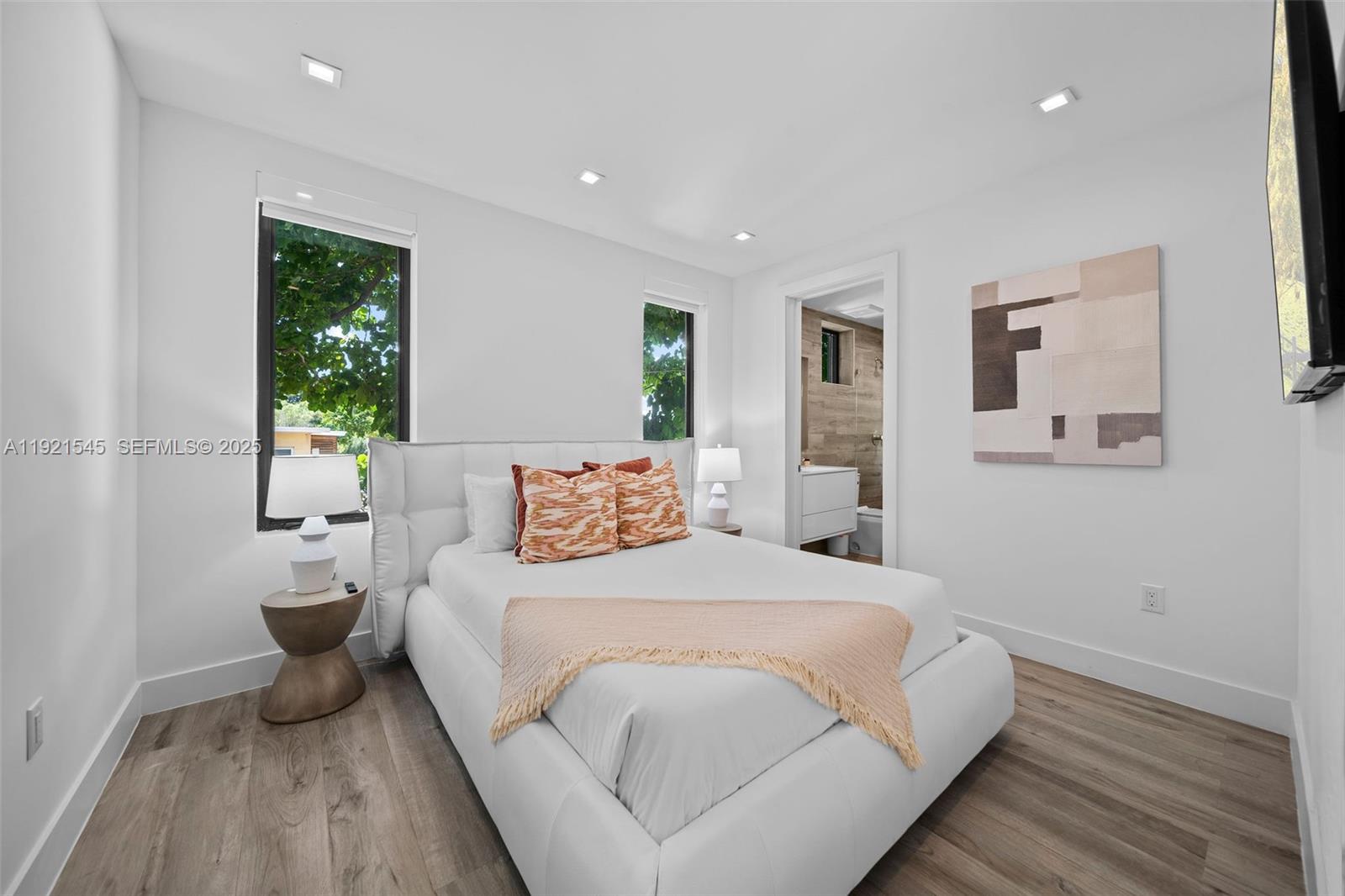 4740 Alton Rd Miami Beach, FL 33140