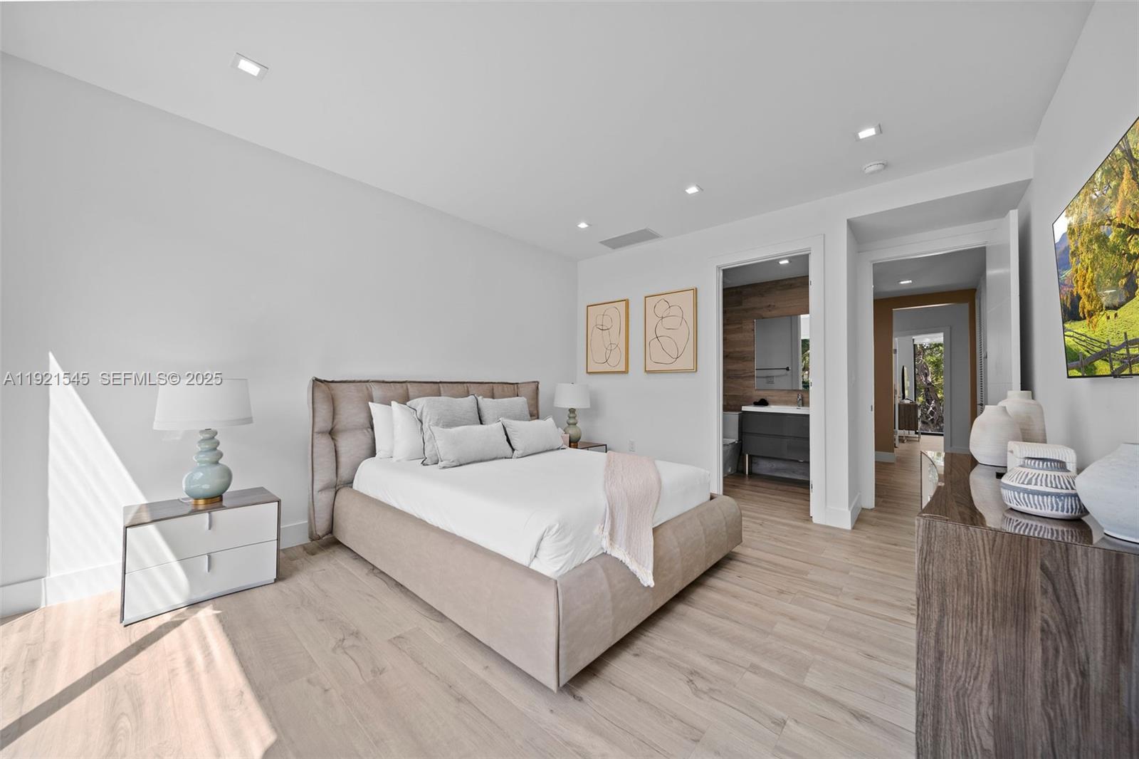 4740 Alton Rd Miami Beach, FL 33140