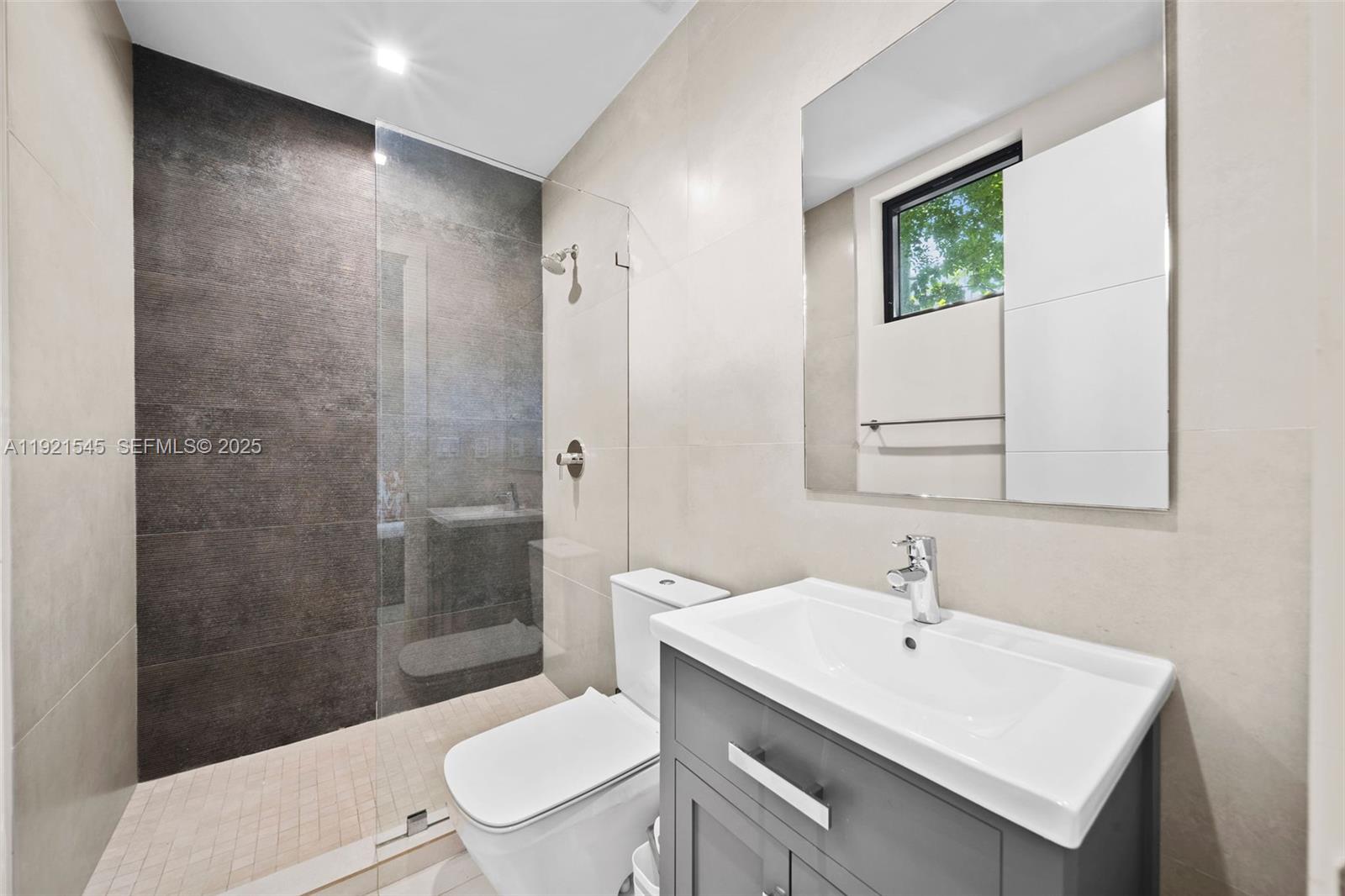 4740 Alton Rd Miami Beach, FL 33140