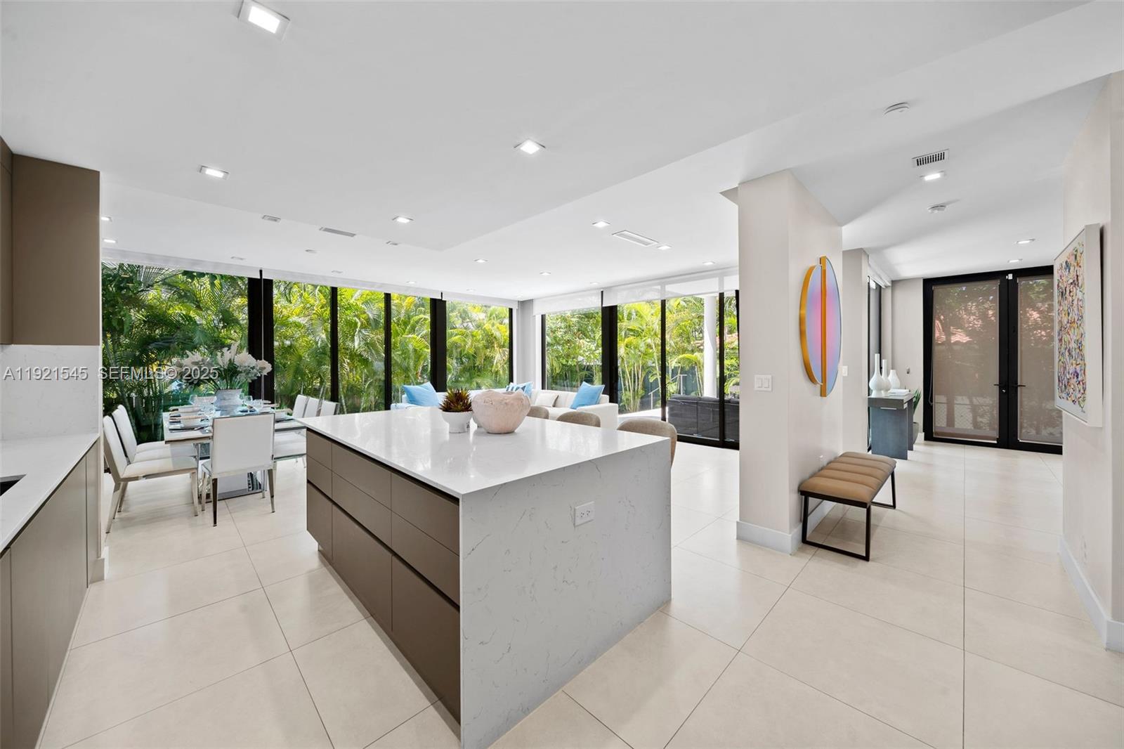 4740 Alton Rd Miami Beach, FL 33140