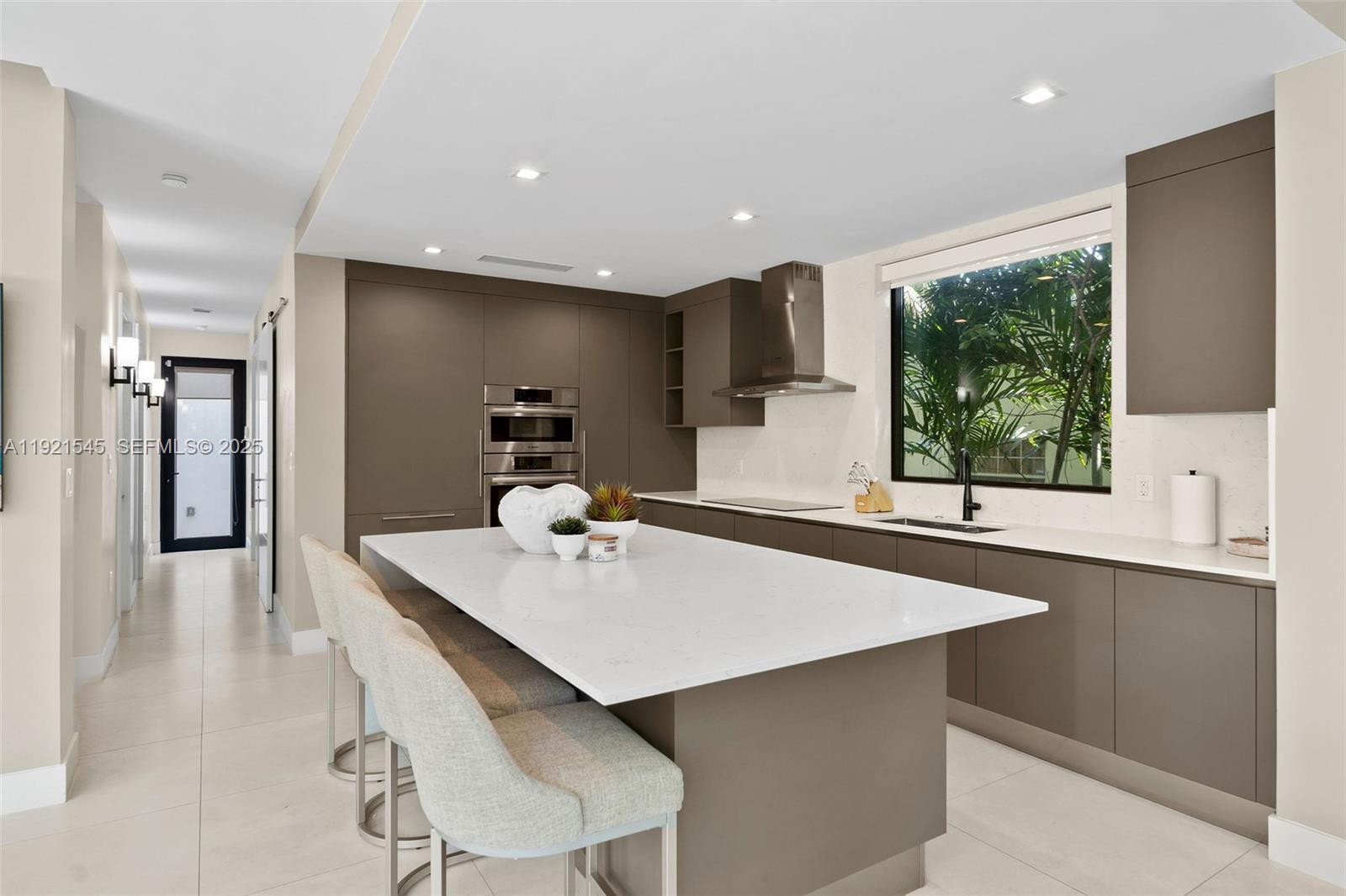 4740 Alton Rd Miami Beach, FL 33140