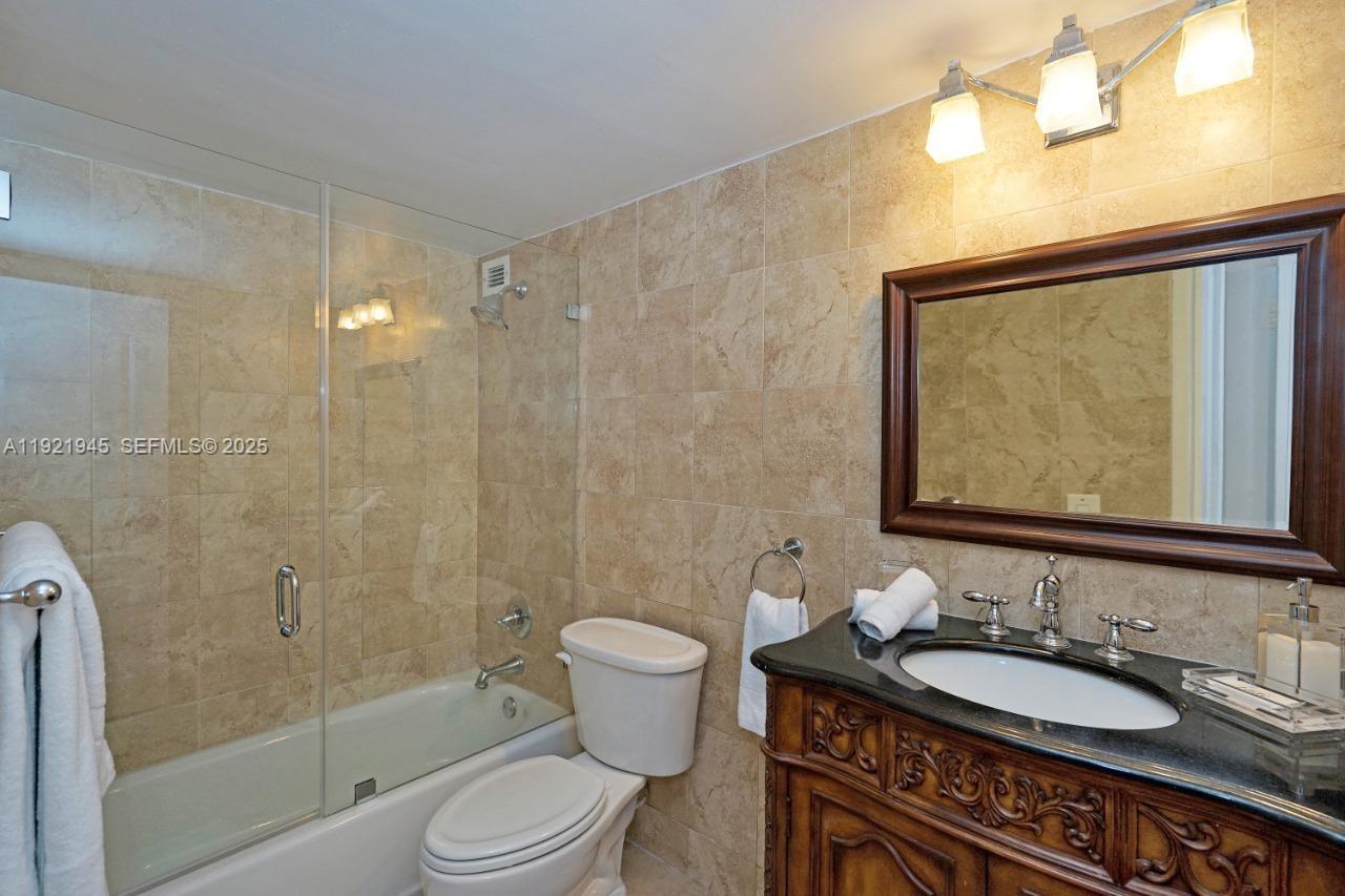 5601 Collins Ave #1516 Miami Beach, FL 33140