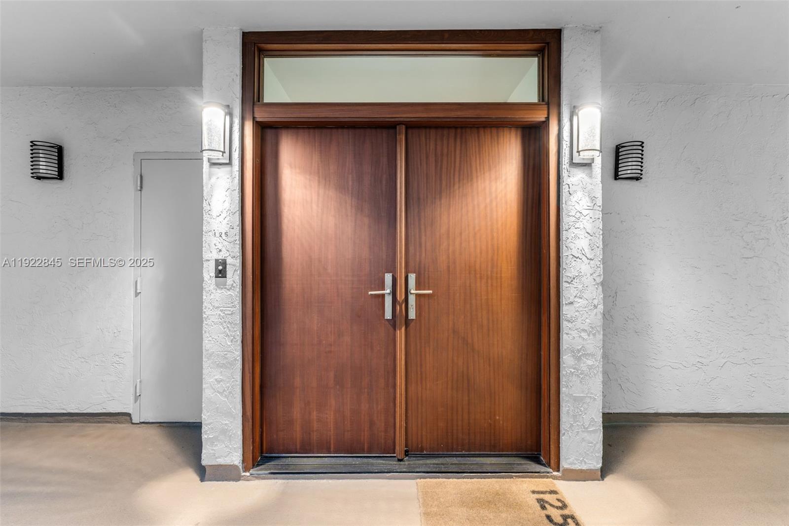 161 Crandon Blvd #125 Key Biscayne, FL 33149