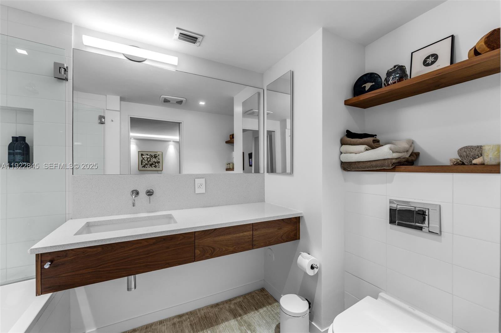 161 Crandon Blvd #125 Key Biscayne, FL 33149