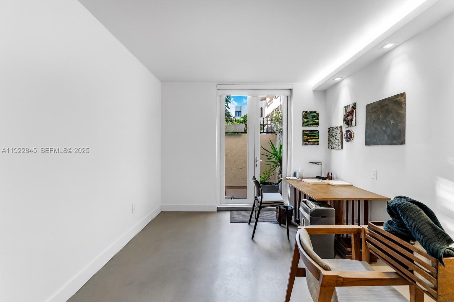 161 Crandon Blvd #125 Key Biscayne, FL 33149