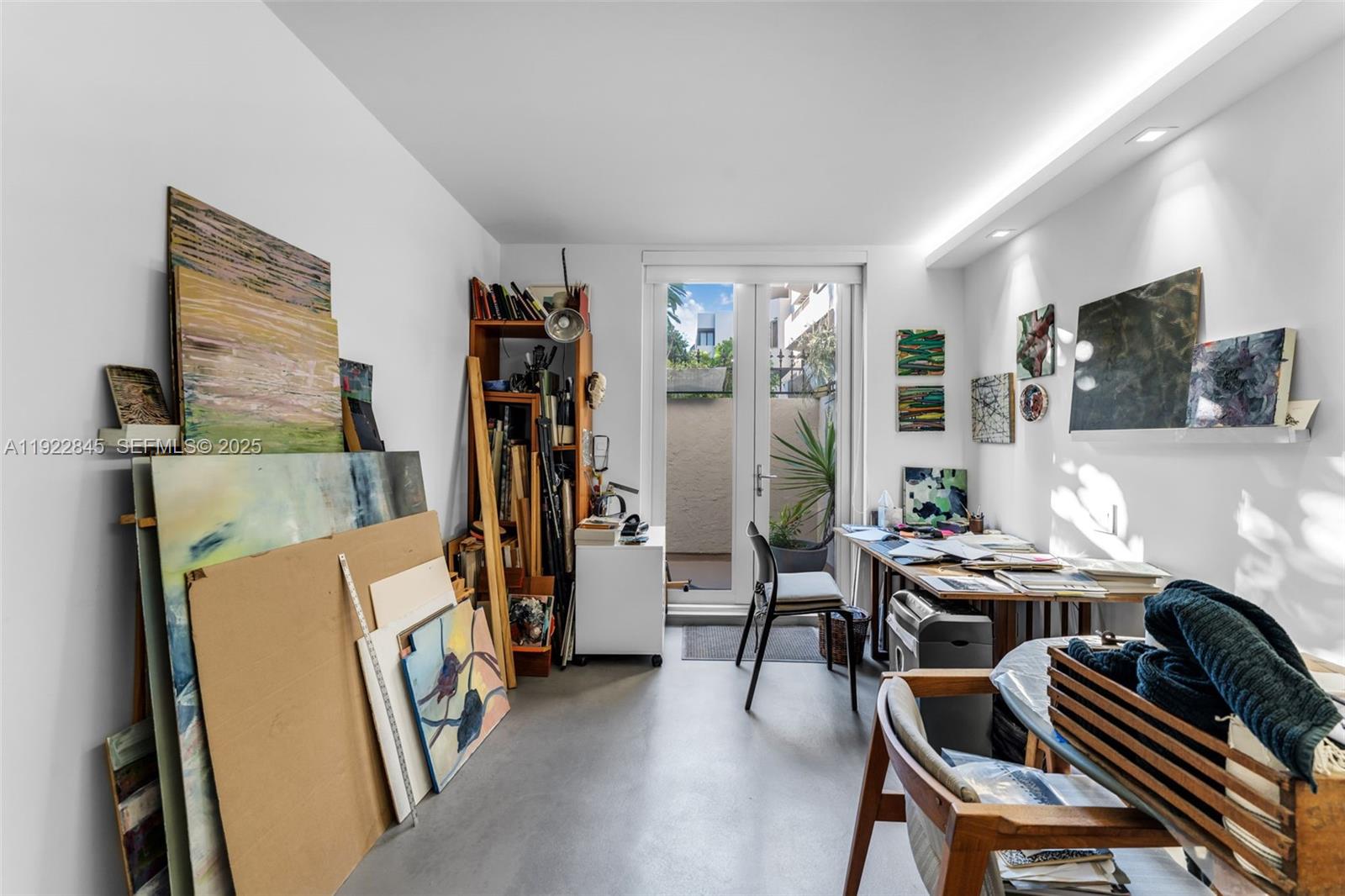 161 Crandon Blvd #125 Key Biscayne, FL 33149