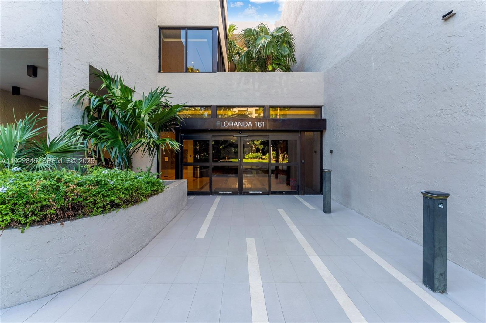 161 Crandon Blvd #125 Key Biscayne, FL 33149