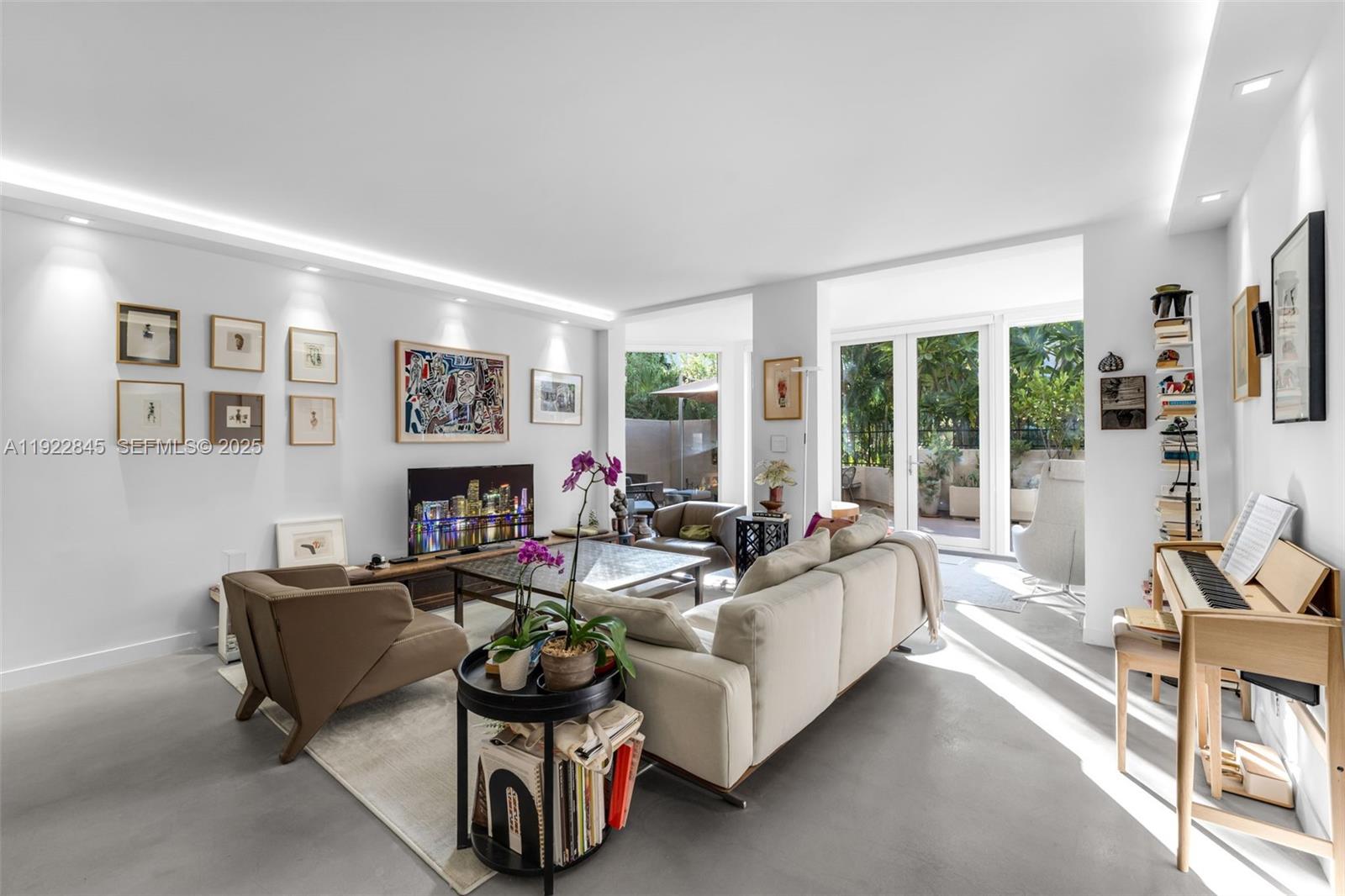 161 Crandon Blvd #125 Key Biscayne, FL 33149