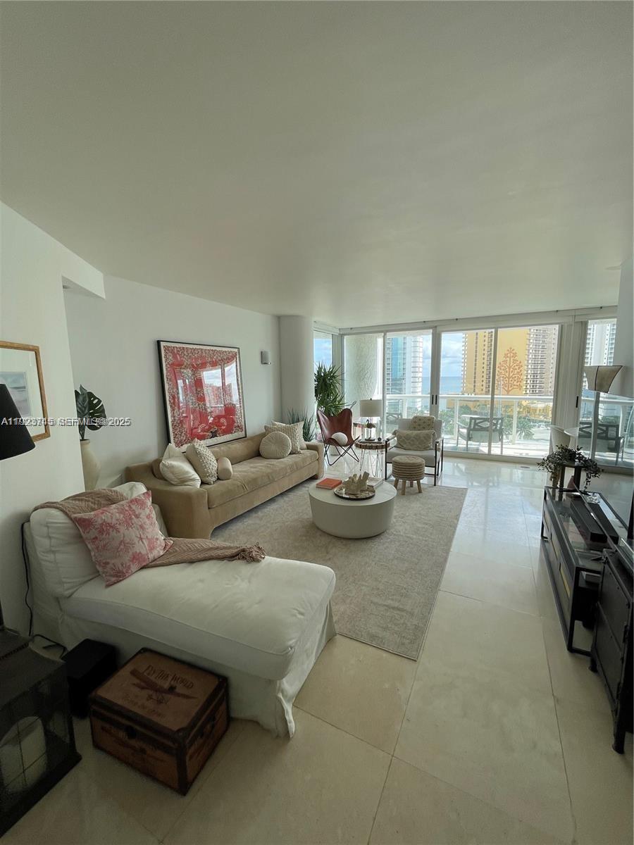 16400 Collins Ave #942 Sunny Isles Beach, FL 33160