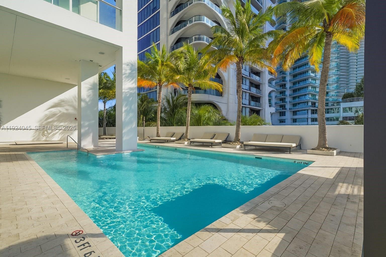 1040 Biscayne Blvd #2603 Miami, FL 33132