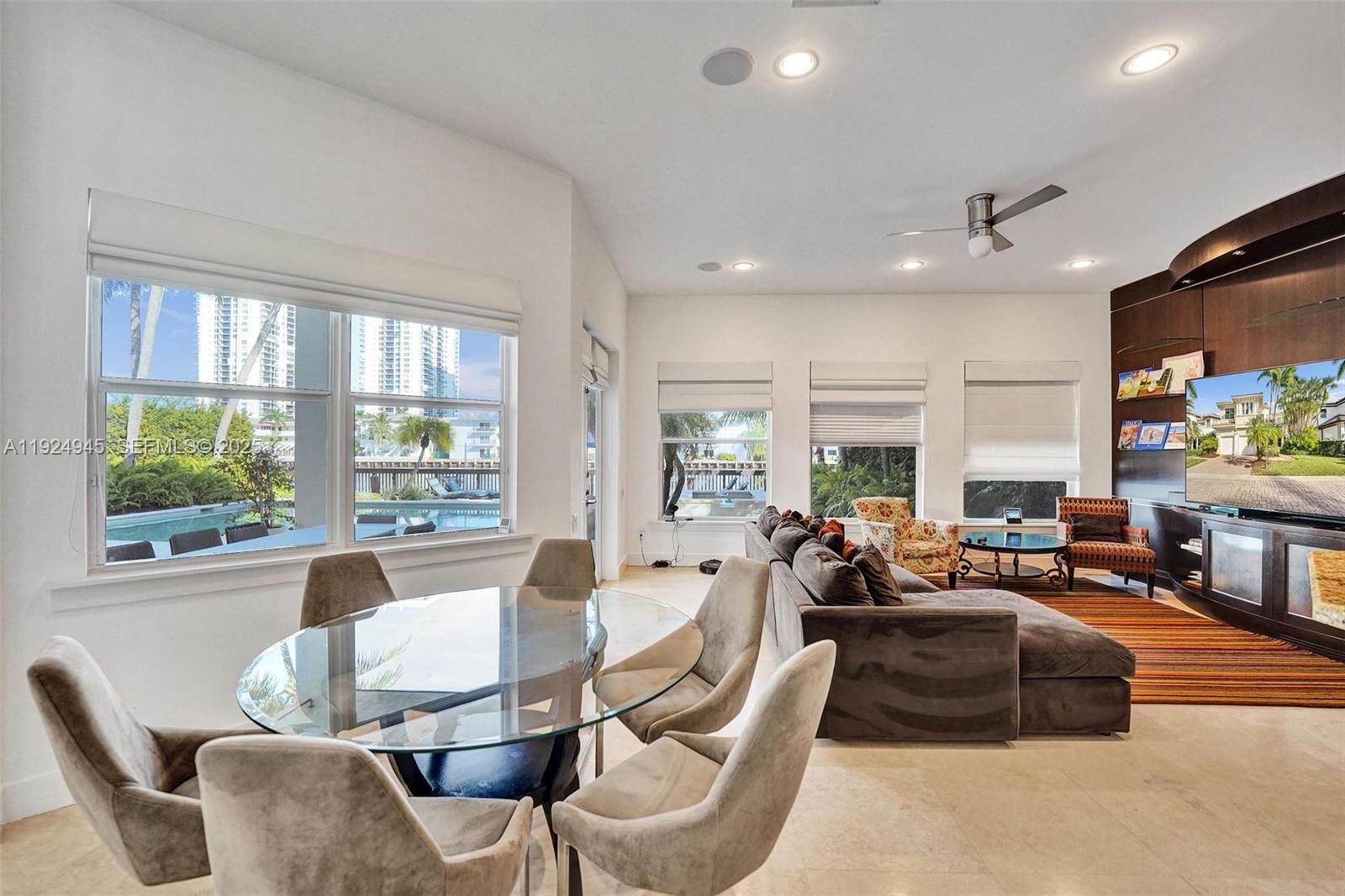 1575 Windjammer Way Hollywood, FL 33019