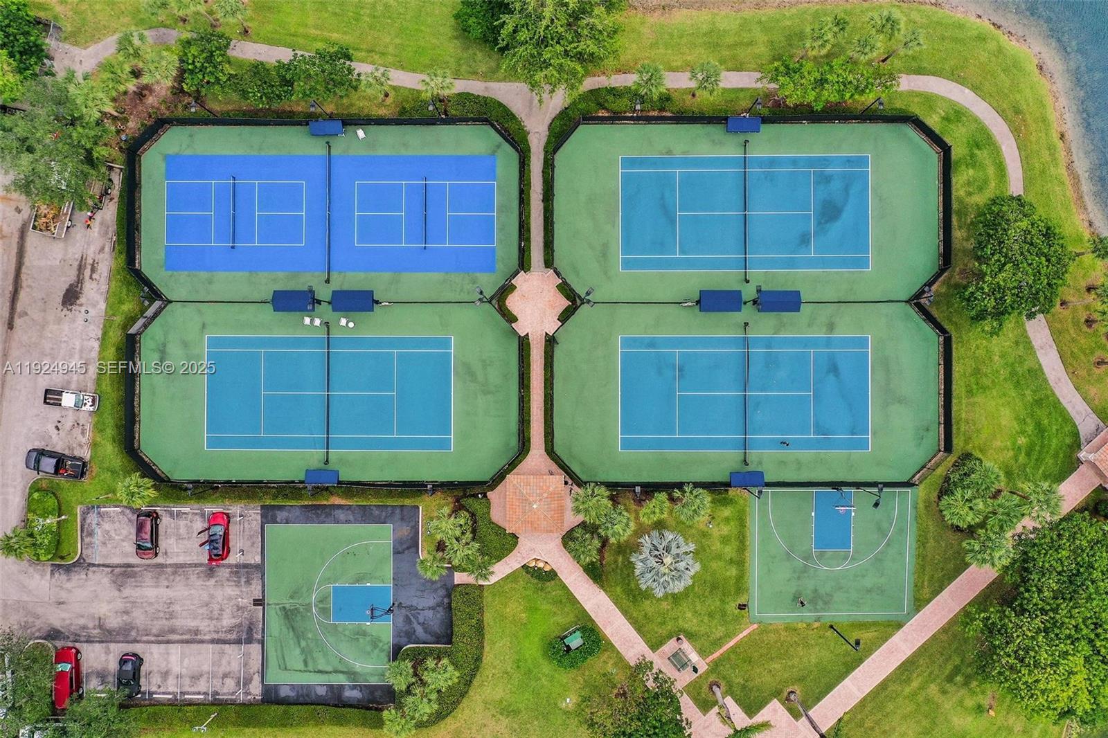 1575 Windjammer Way Hollywood, FL 33019