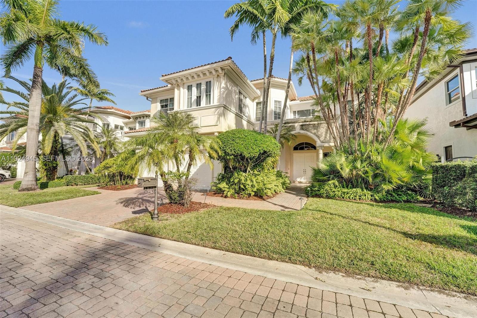 1575 Windjammer Way Hollywood, FL 33019