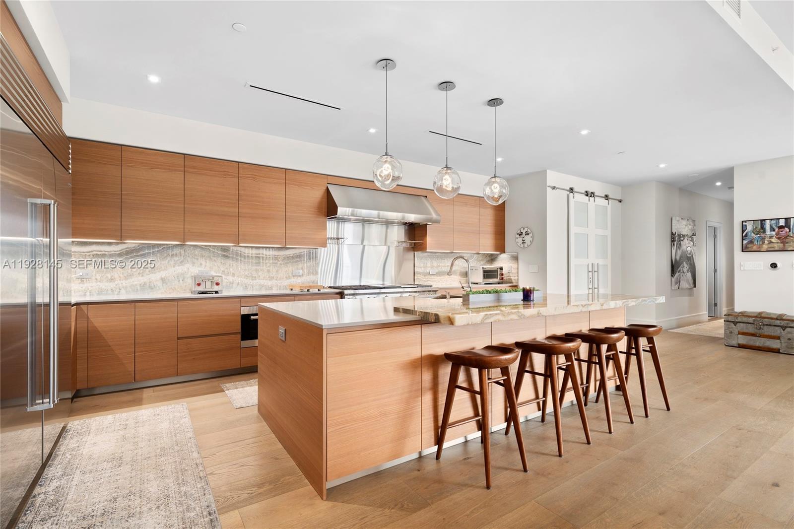 3581 E Glencoe St #403 Miami, FL 33133