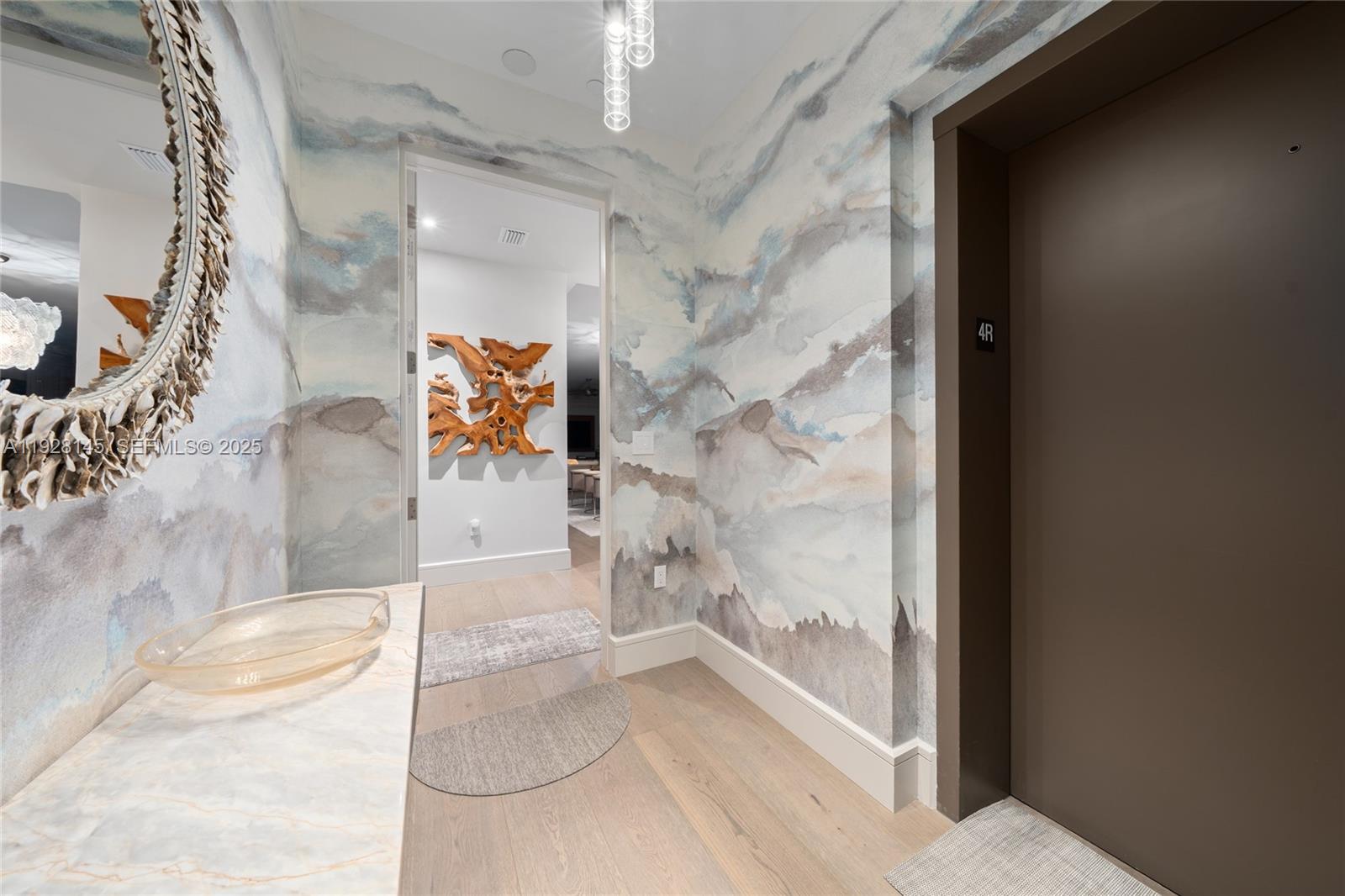 3581 E Glencoe St #403 Miami, FL 33133