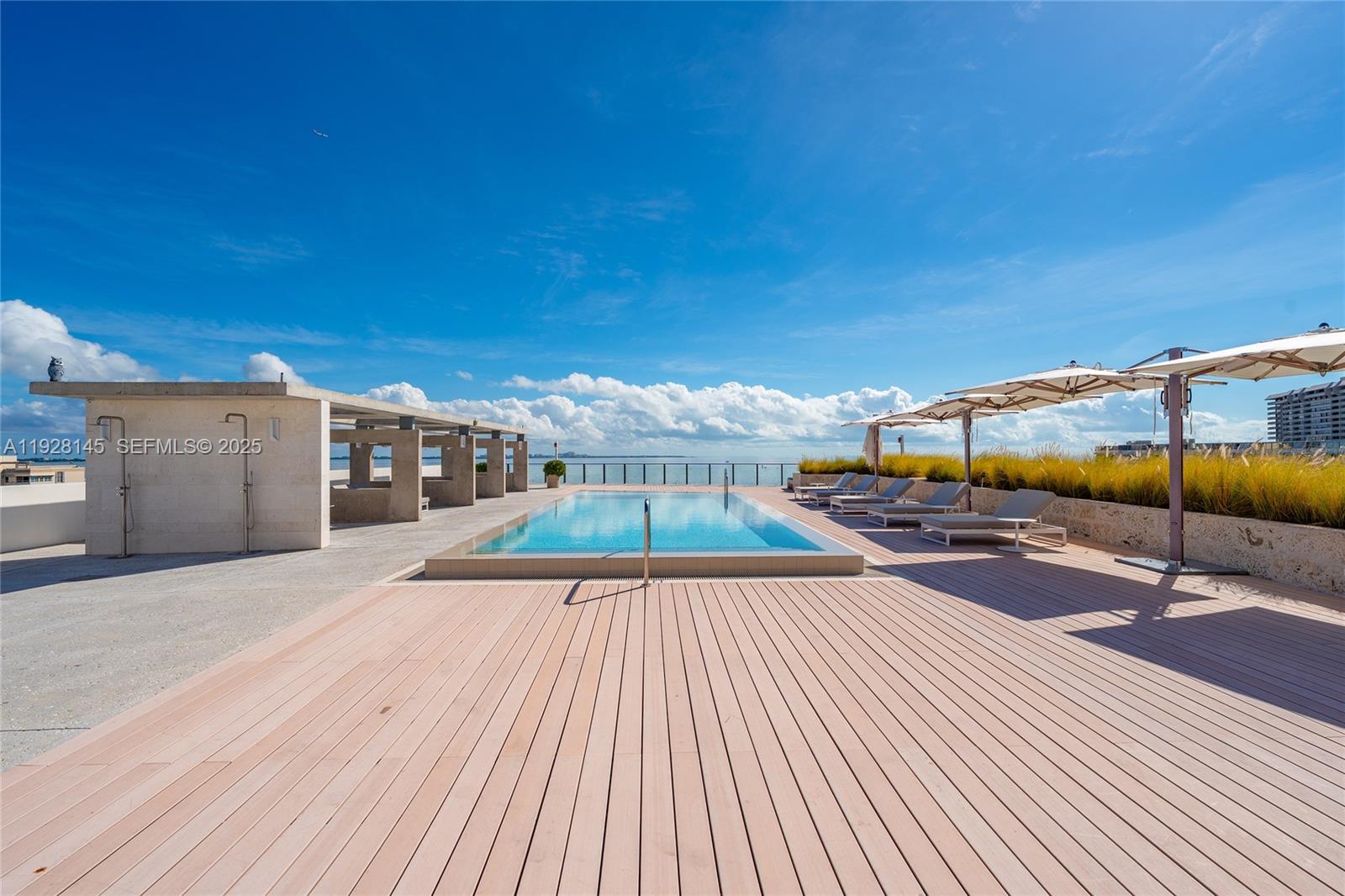 3581 E Glencoe St #403 Miami, FL 33133