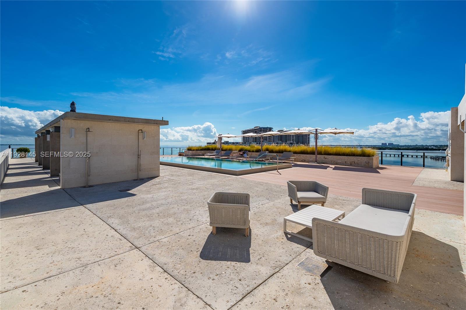 3581 E Glencoe St #403 Miami, FL 33133