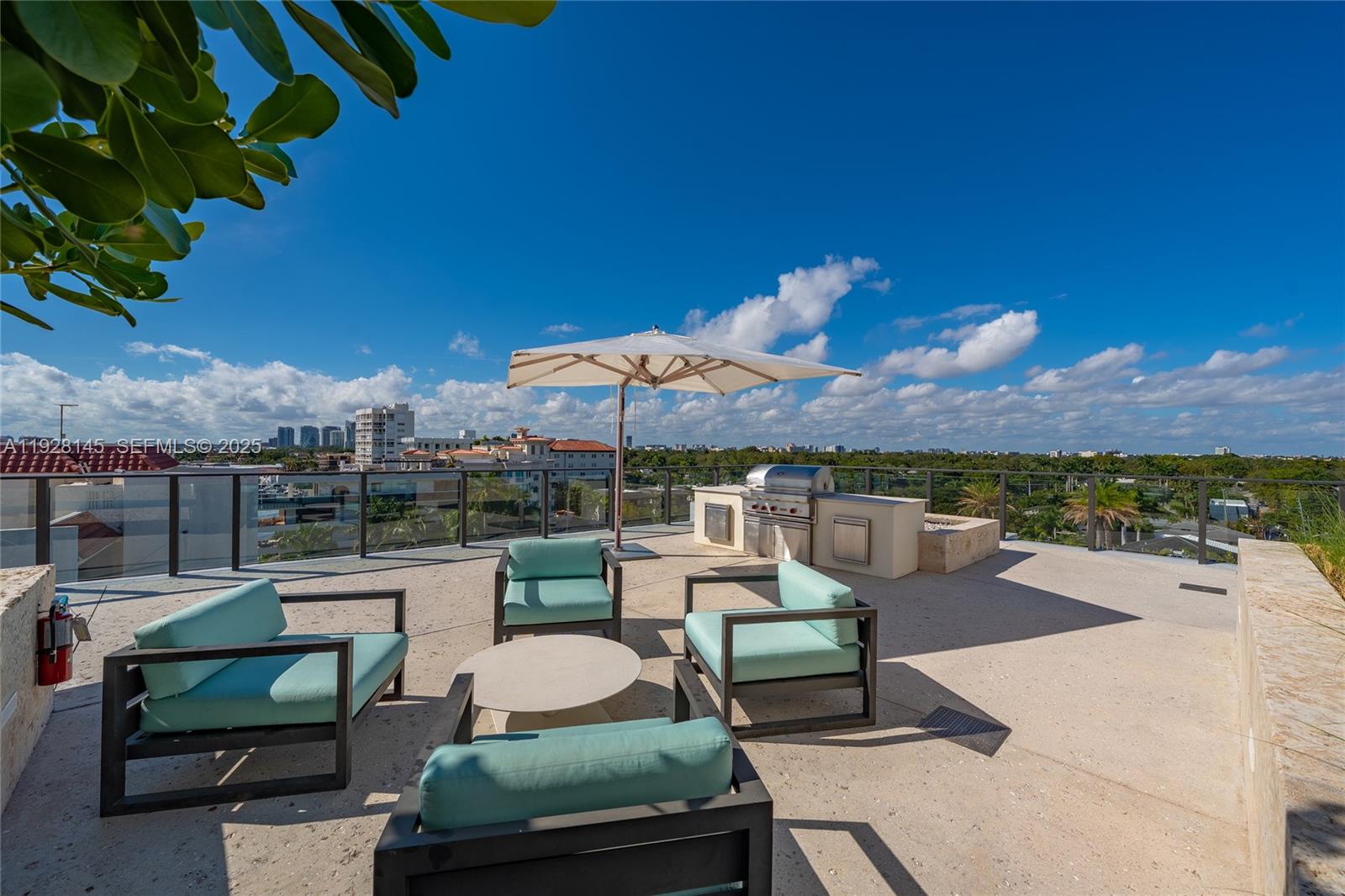 3581 E Glencoe St #403 Miami, FL 33133