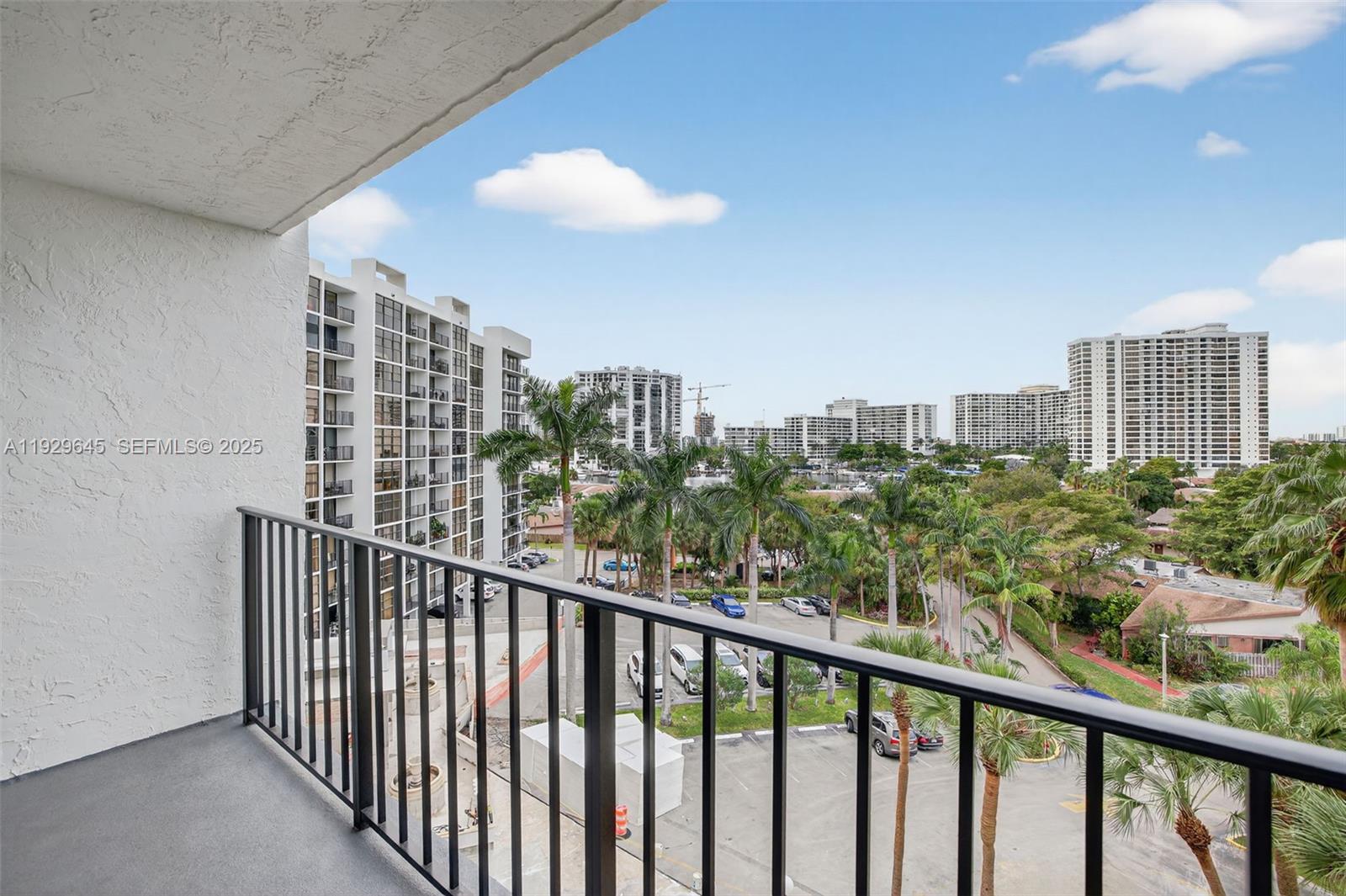 200 Leslie Dr #707 Hallandale Beach, FL 33009