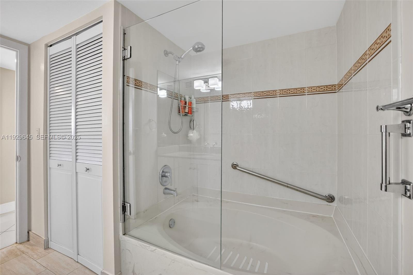 200 Leslie Dr #707 Hallandale Beach, FL 33009